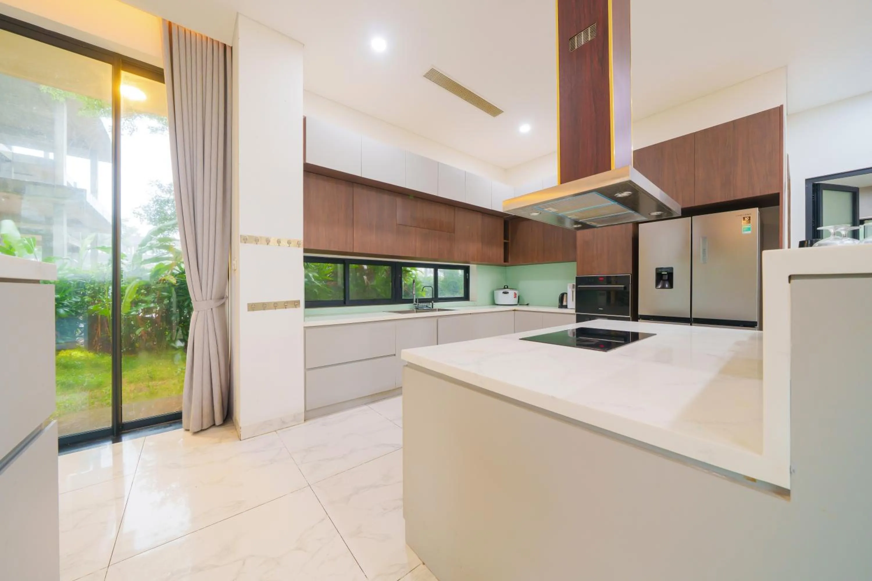 Kitchen or kitchenette in Cami Riverside Resort Da Nang