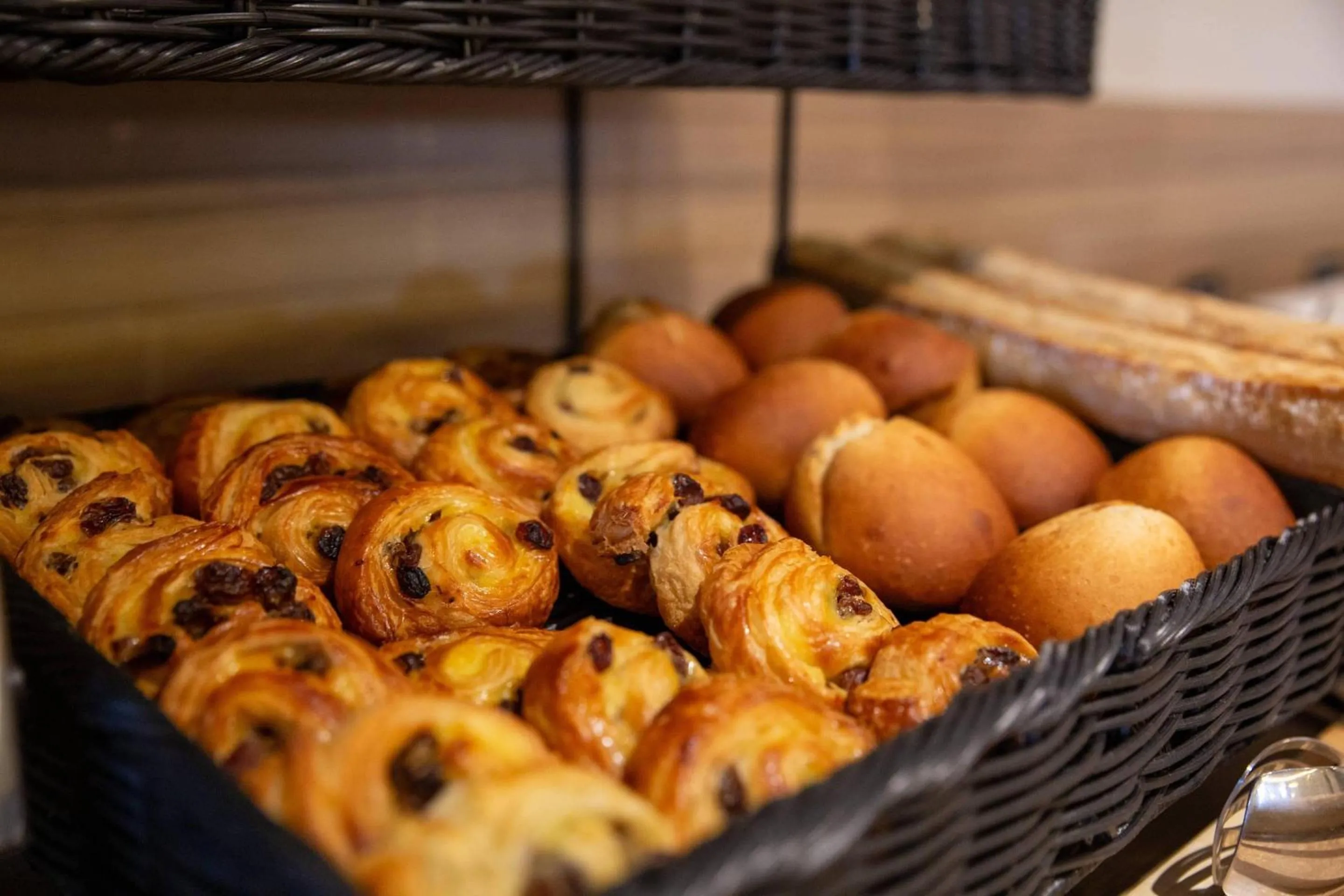 Breakfast in Zenitude Hotel La Valadière, Ascend Hotel Collection