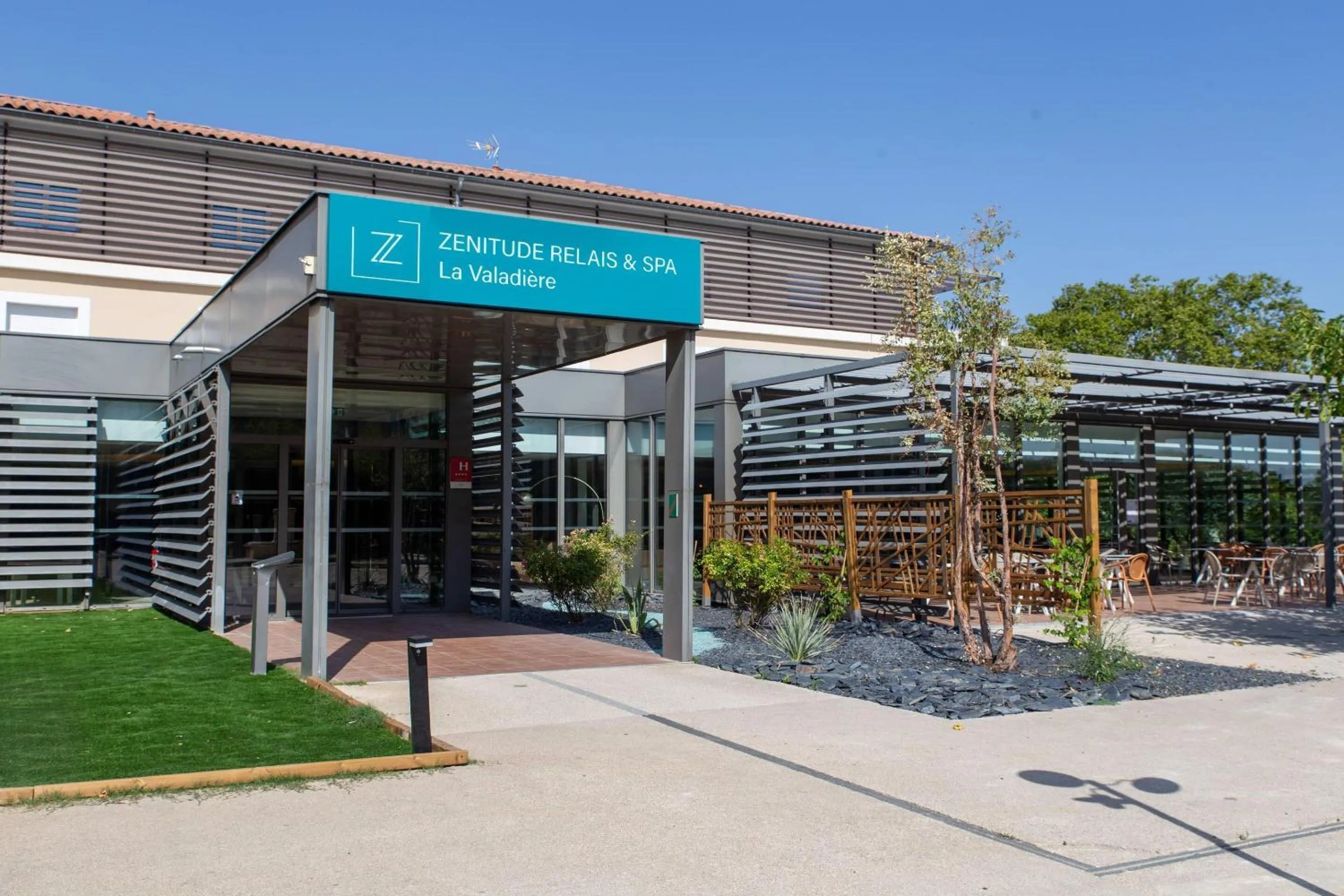 Property building in Zenitude Hotel La Valadière, Ascend Hotel Collection