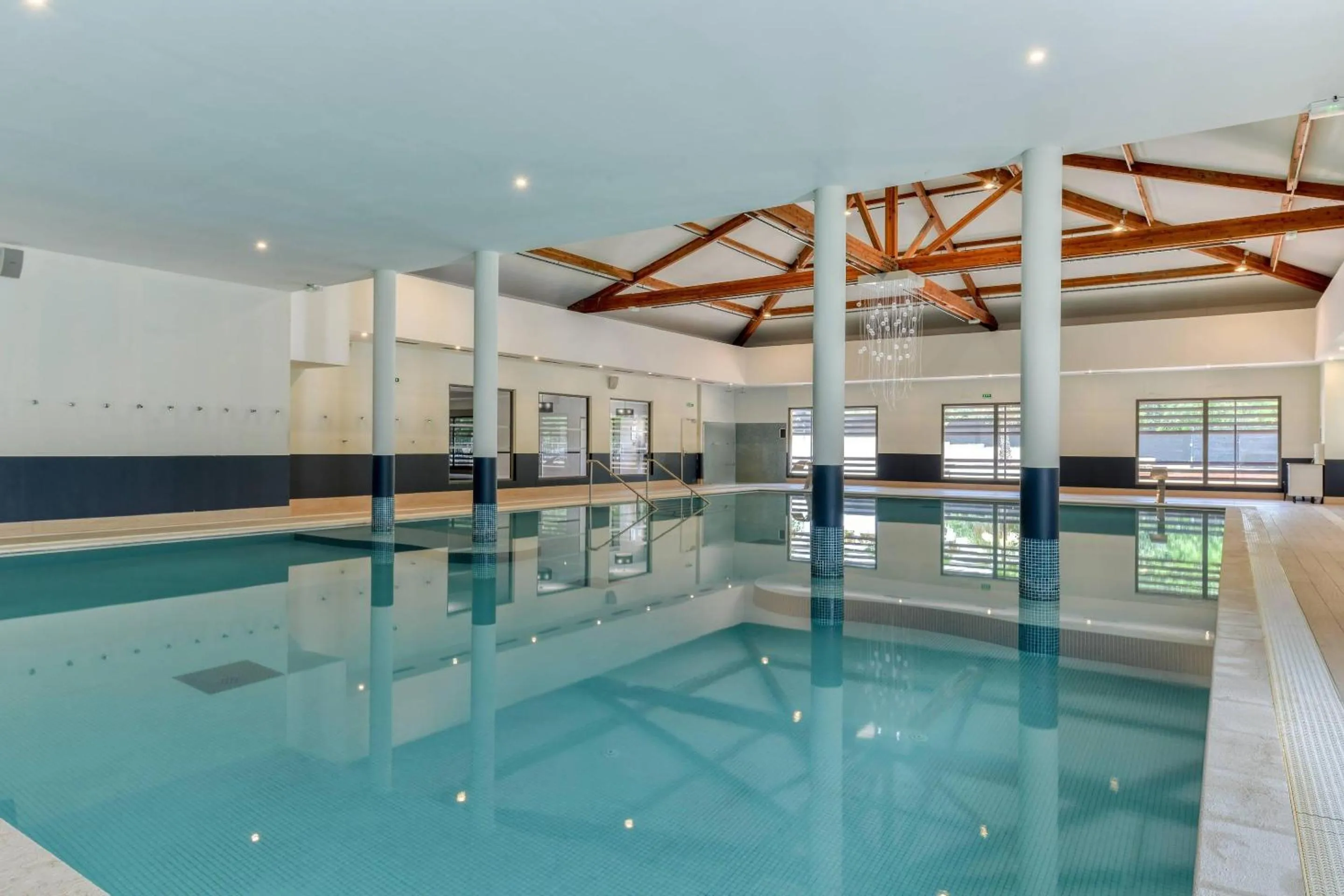 Swimming pool in Zenitude Hotel La Valadière, Ascend Hotel Collection