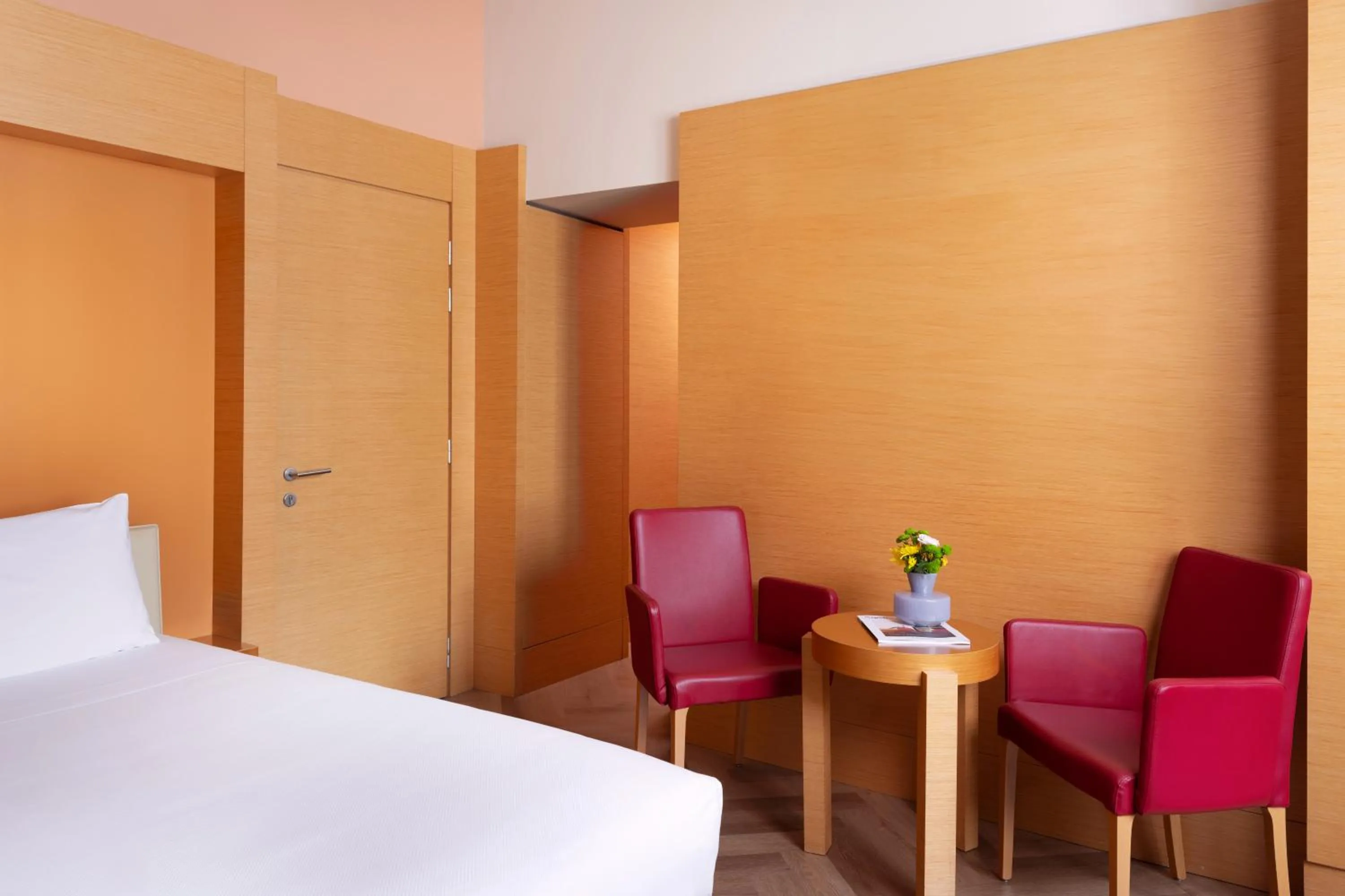 Bedroom, Bed in UNA Hotels Napoli