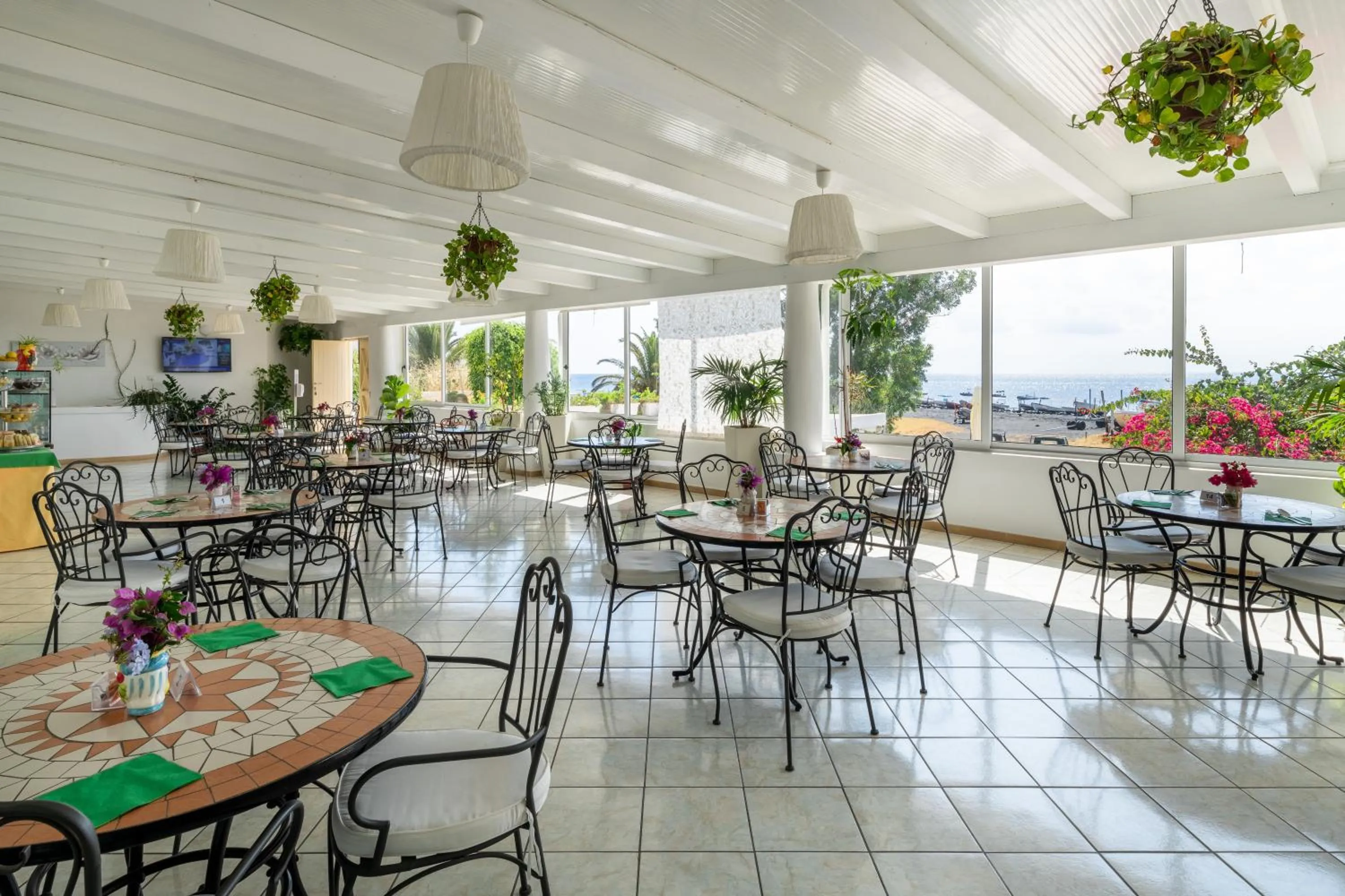 Restaurant/places to eat in Hotel Ossidiana Stromboli Center