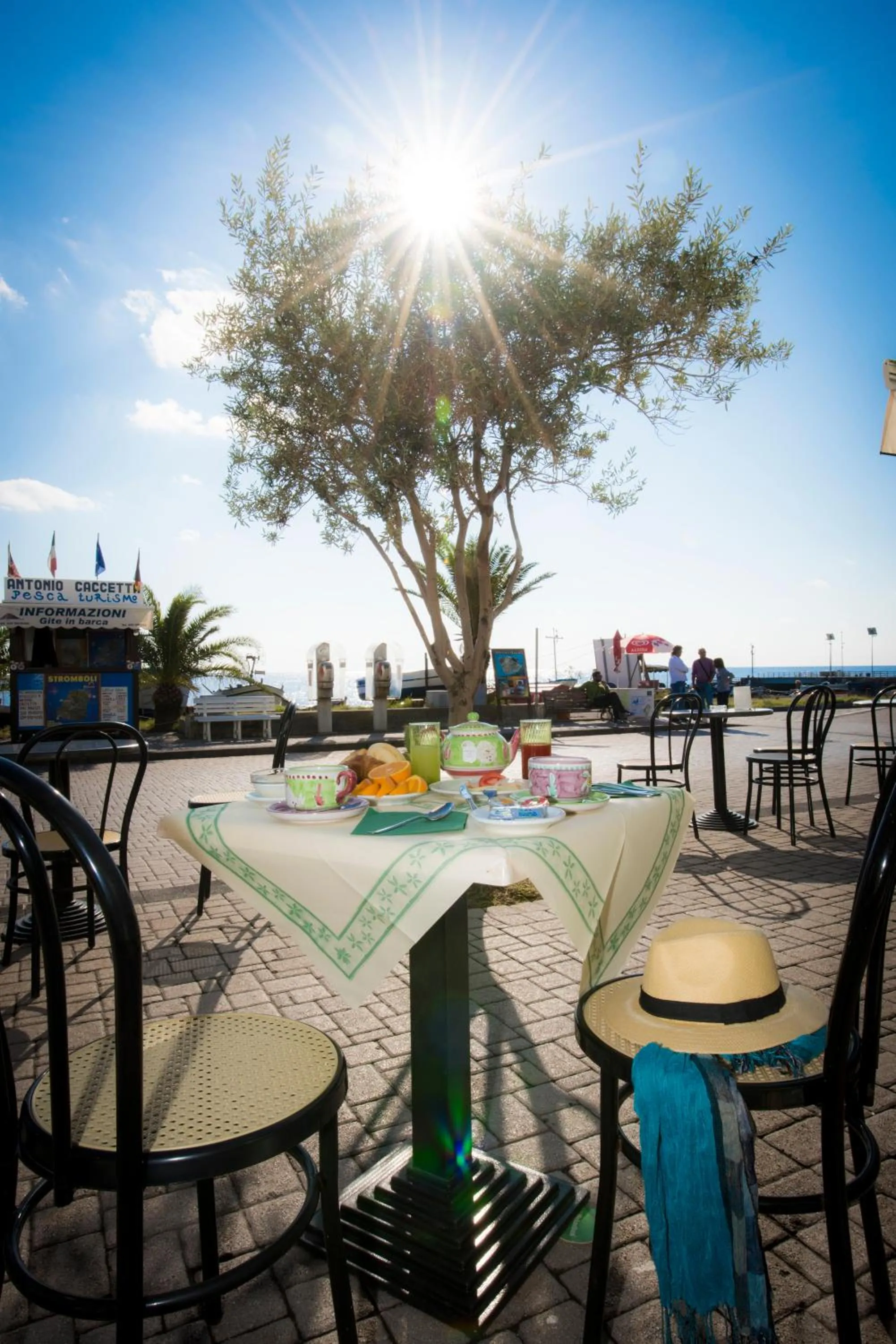 Restaurant/places to eat in Hotel Ossidiana Stromboli Center