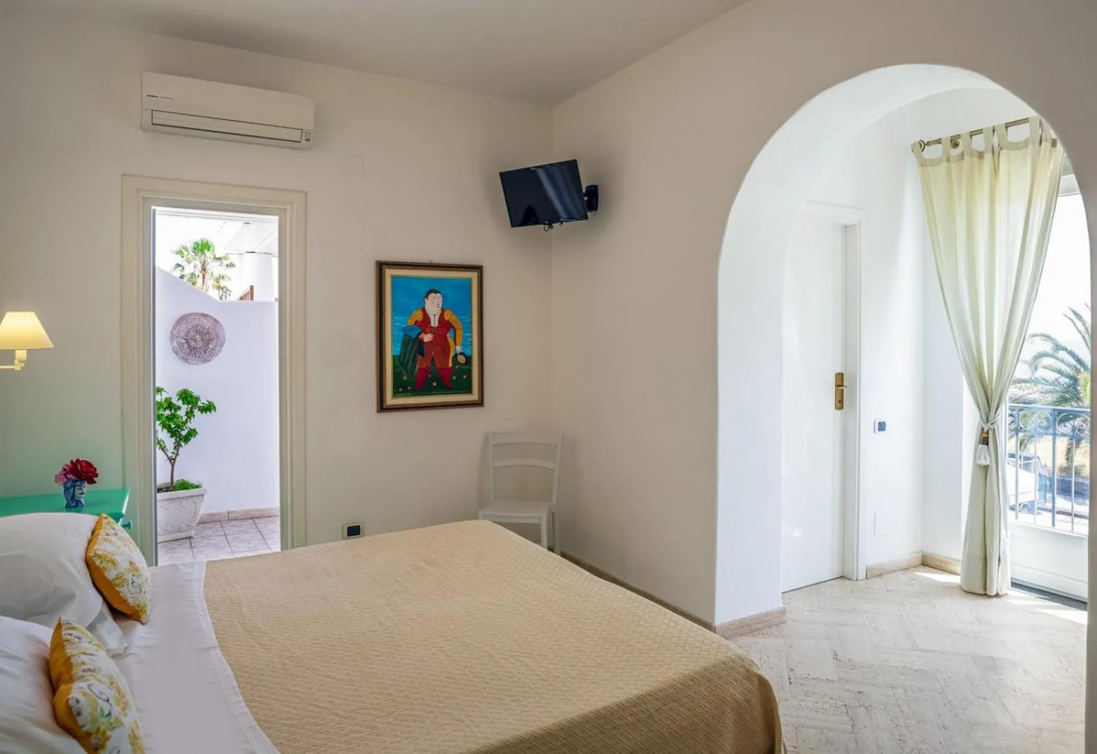 Bedroom, Bed in Hotel Ossidiana Stromboli Center