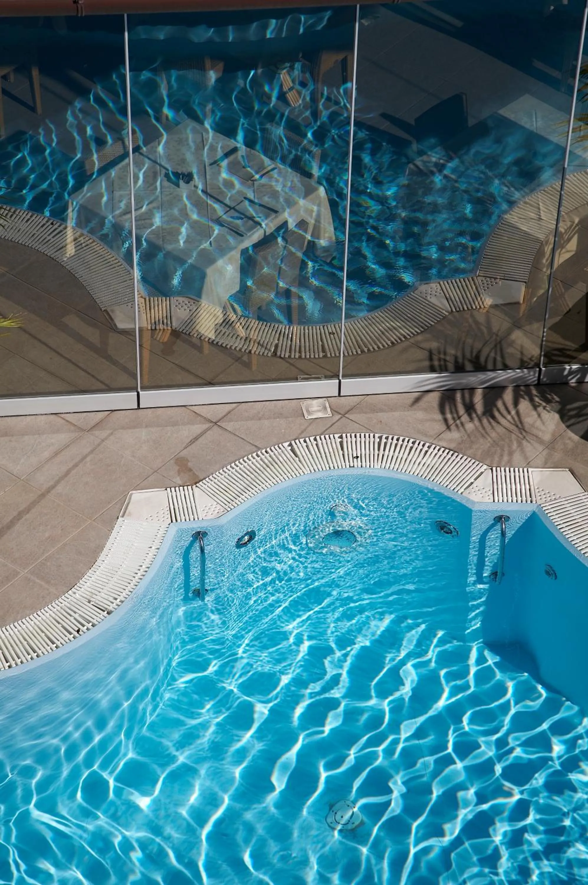 Swimming pool in Arciduca Grand Hotel