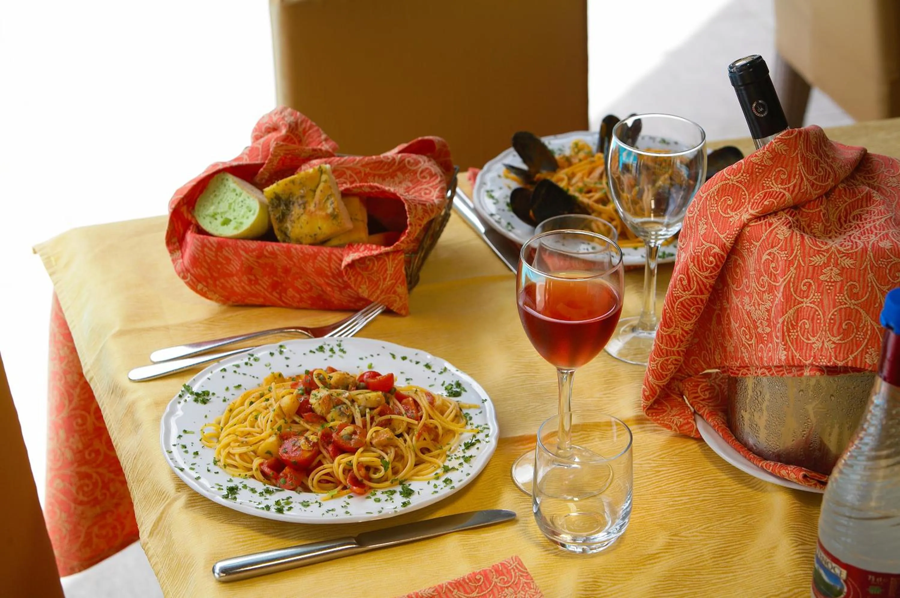 Restaurant/places to eat in Arciduca Grand Hotel