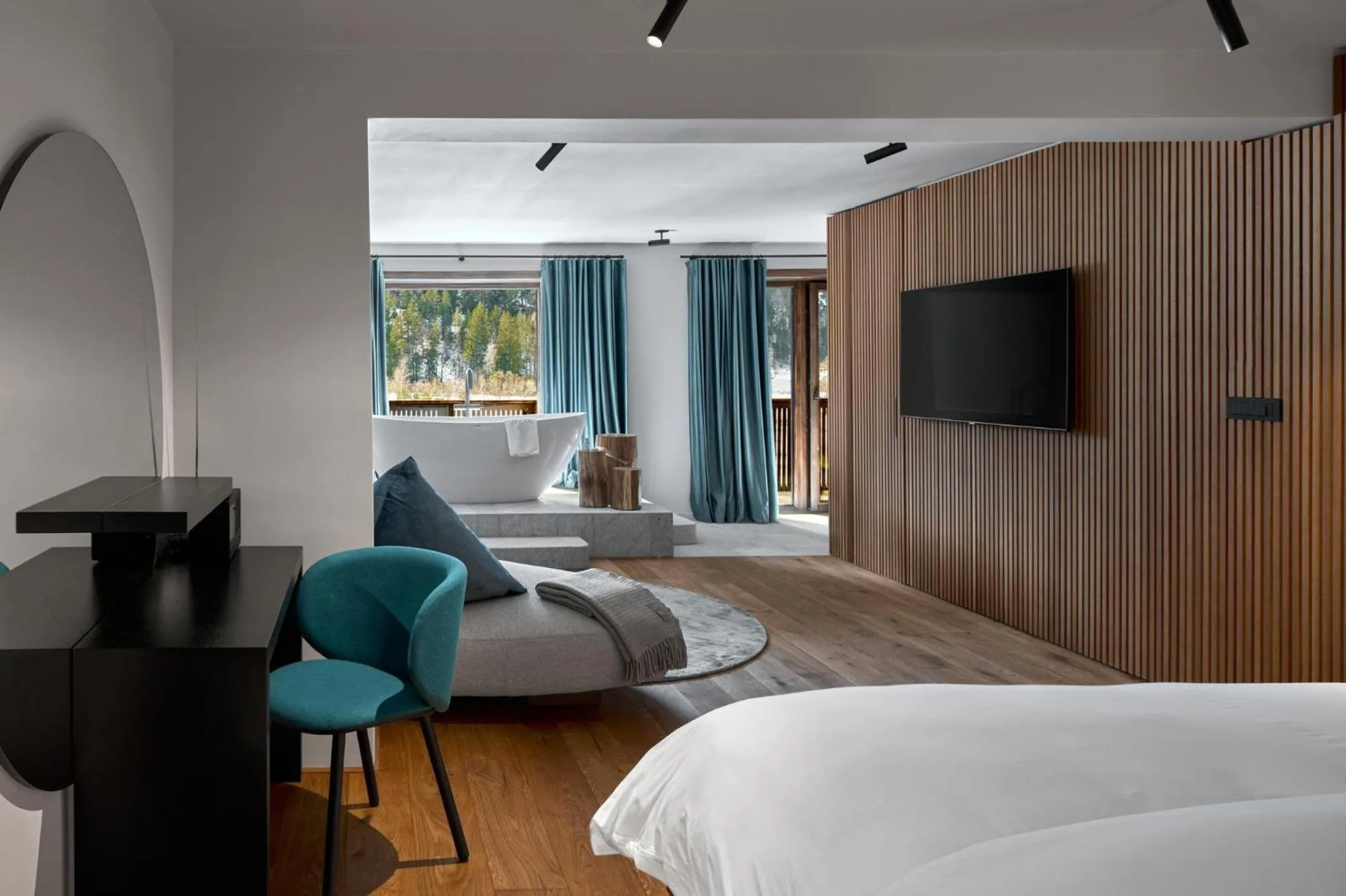 Photo of the whole room, Bed in Milka Boutique Hotel