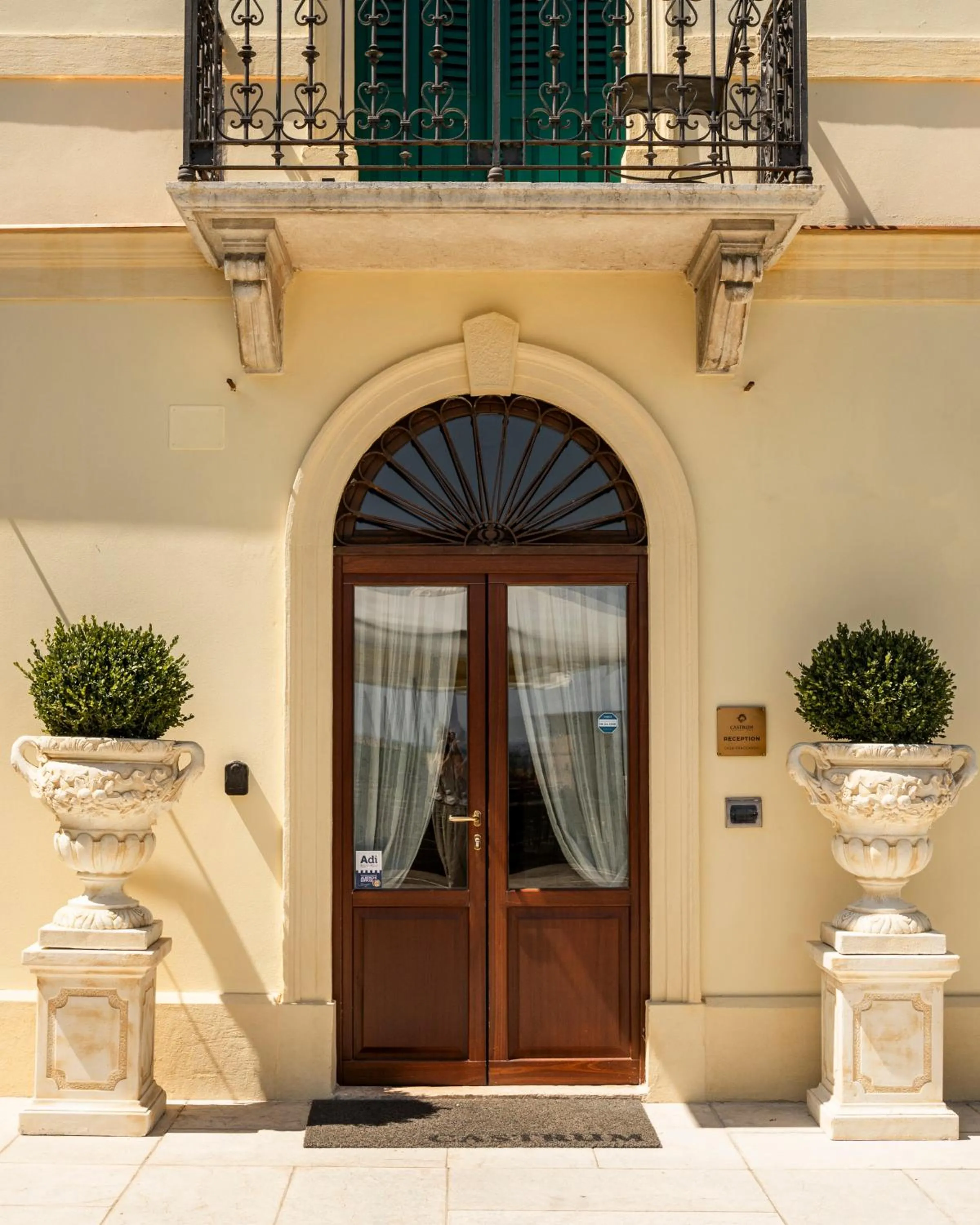 Lobby or reception in Castrum Wine Relais - Albergo Diffuso