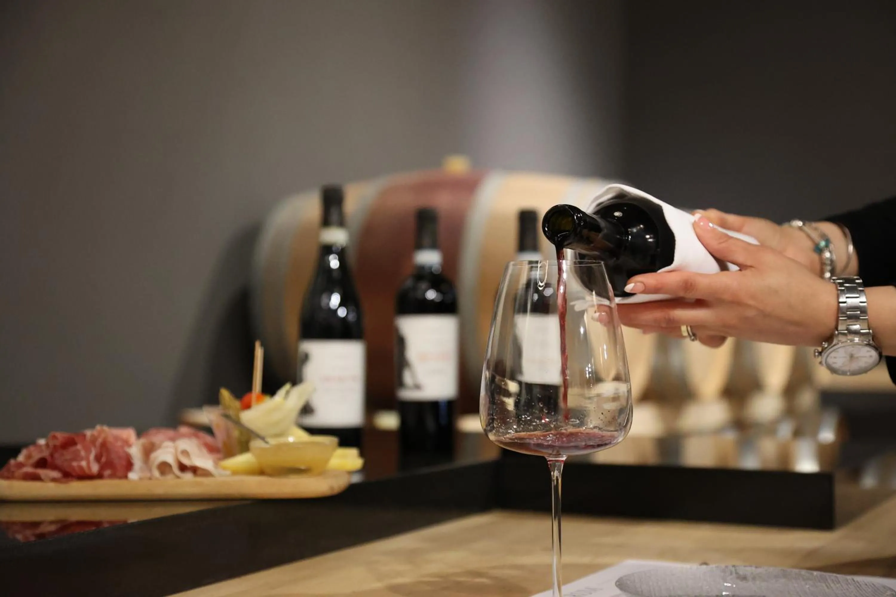 Food and drinks in Castrum Wine Relais - Albergo Diffuso