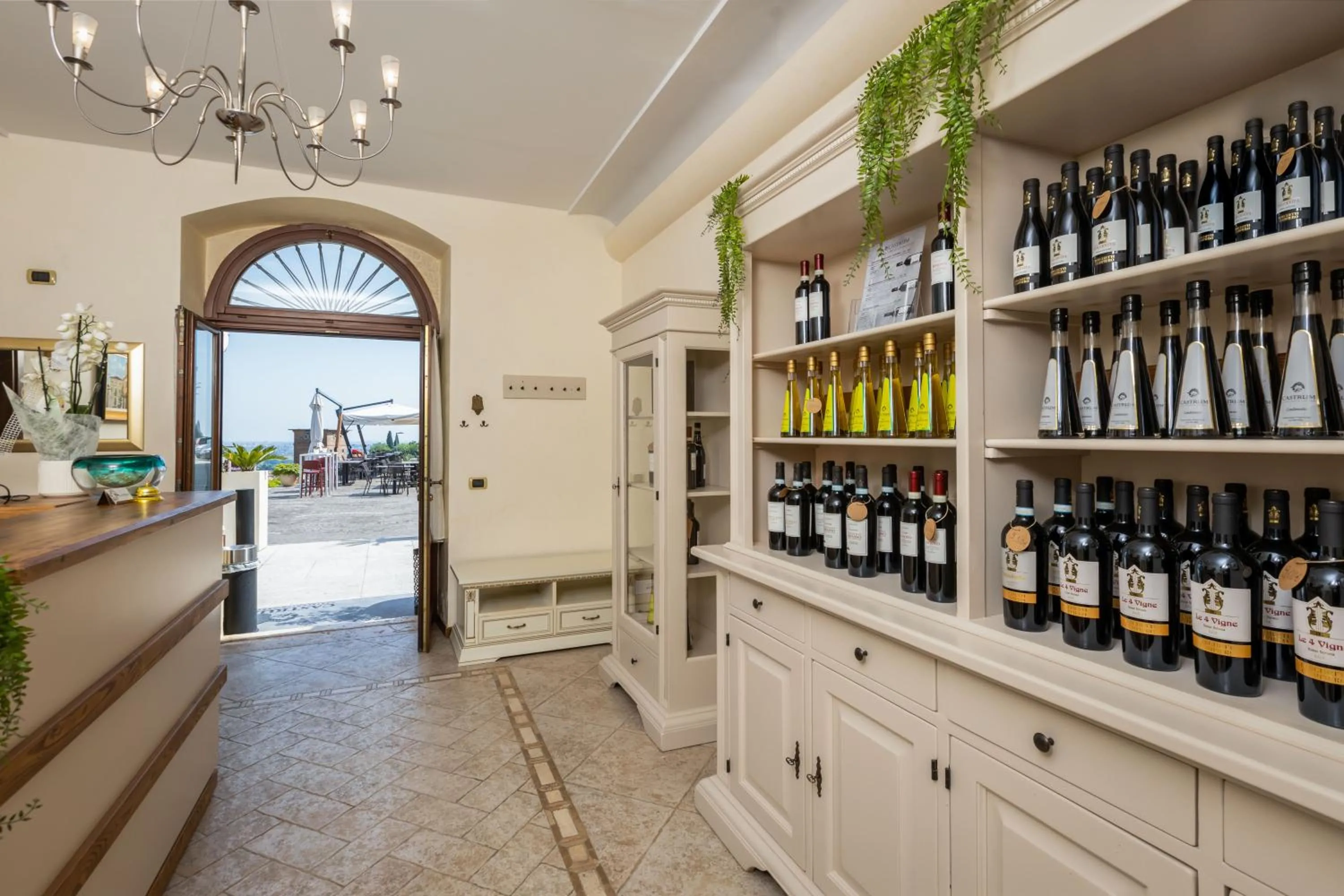Lobby or reception in Castrum Wine Relais - Albergo Diffuso