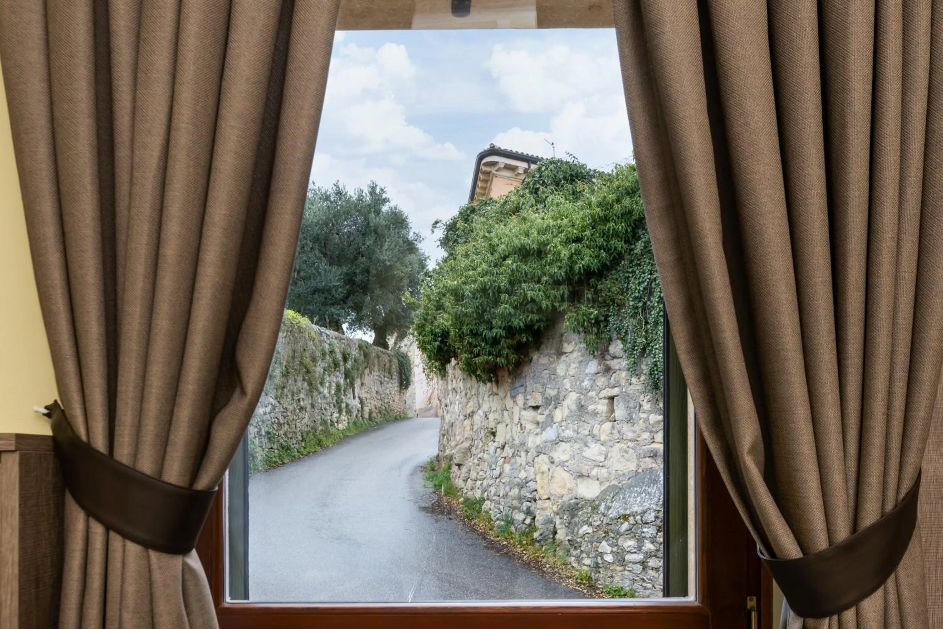 Property building in Castrum Wine Relais - Albergo Diffuso