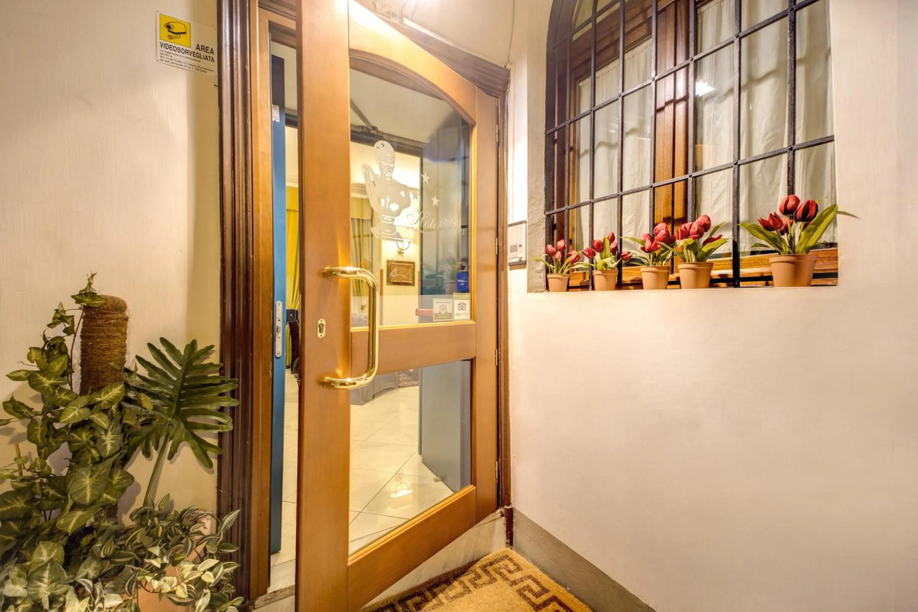 Patio in Hotel Gea Di Vulcano