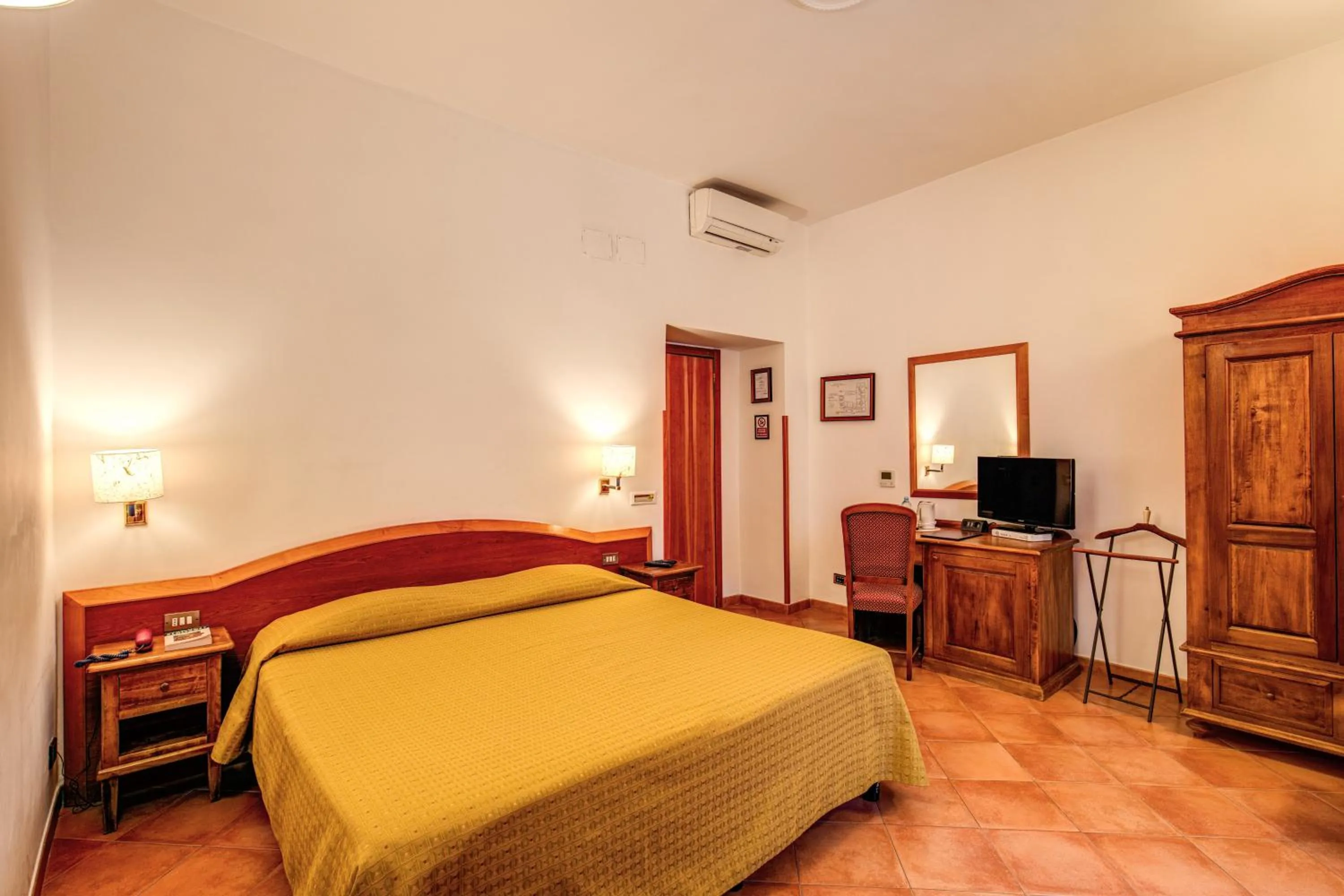 Photo of the whole room, Bed in Hotel Gea Di Vulcano
