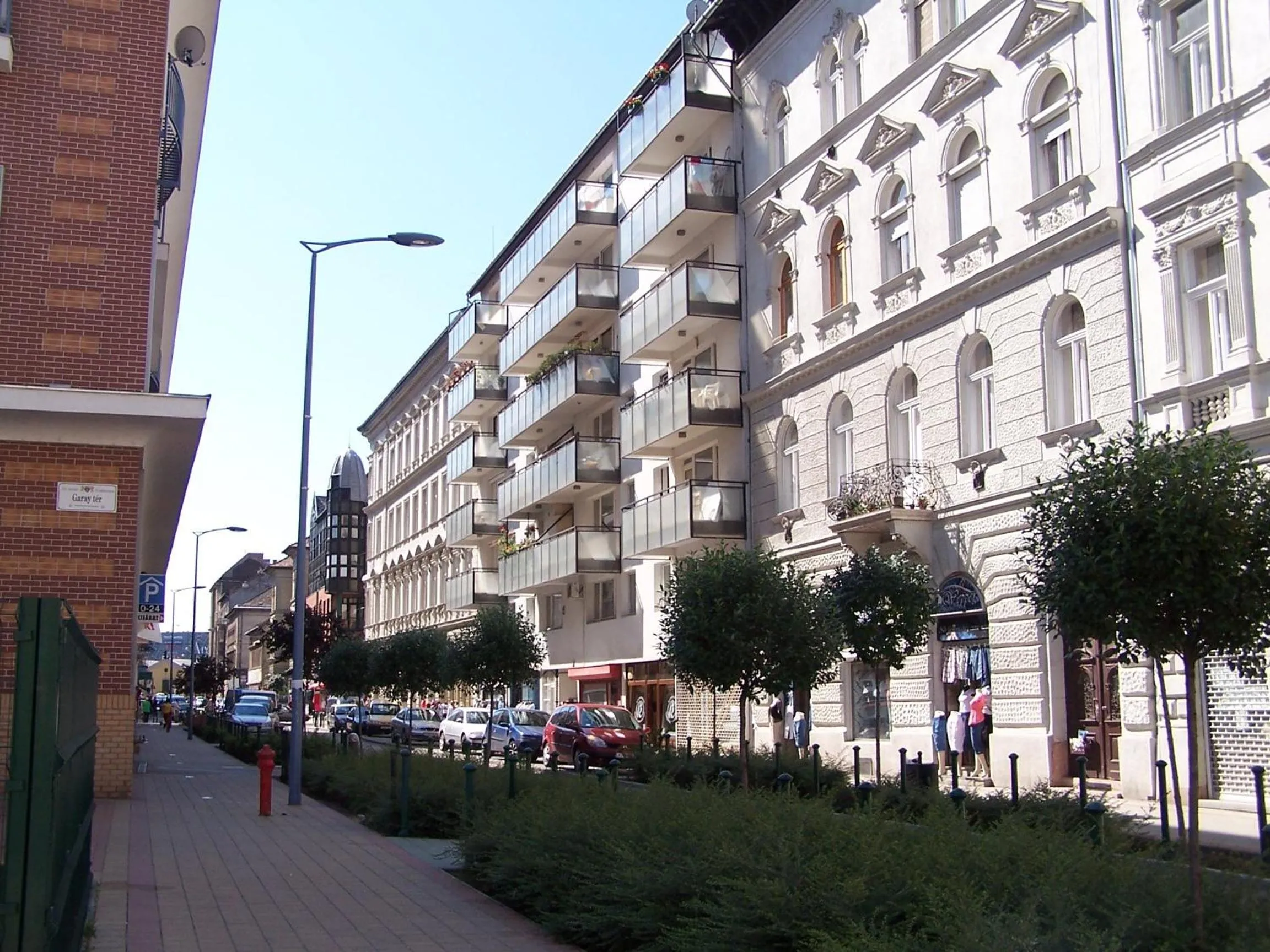 Apartment Sinkó - FREE GARAGE PARKING, central, 2 bedrooms 4 single beds, flexi check-out