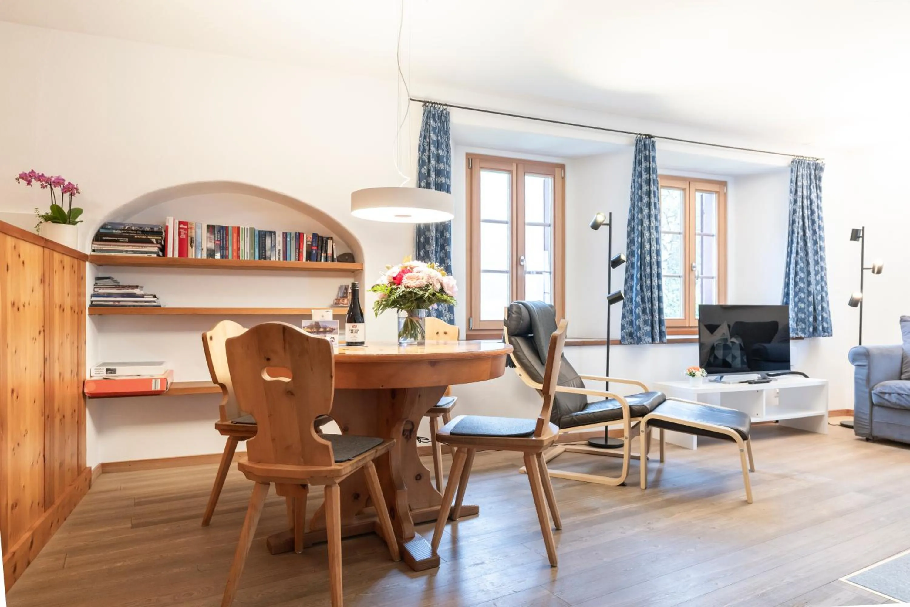 Two-Bedroom Deluxe Apartment in Chesa Michel