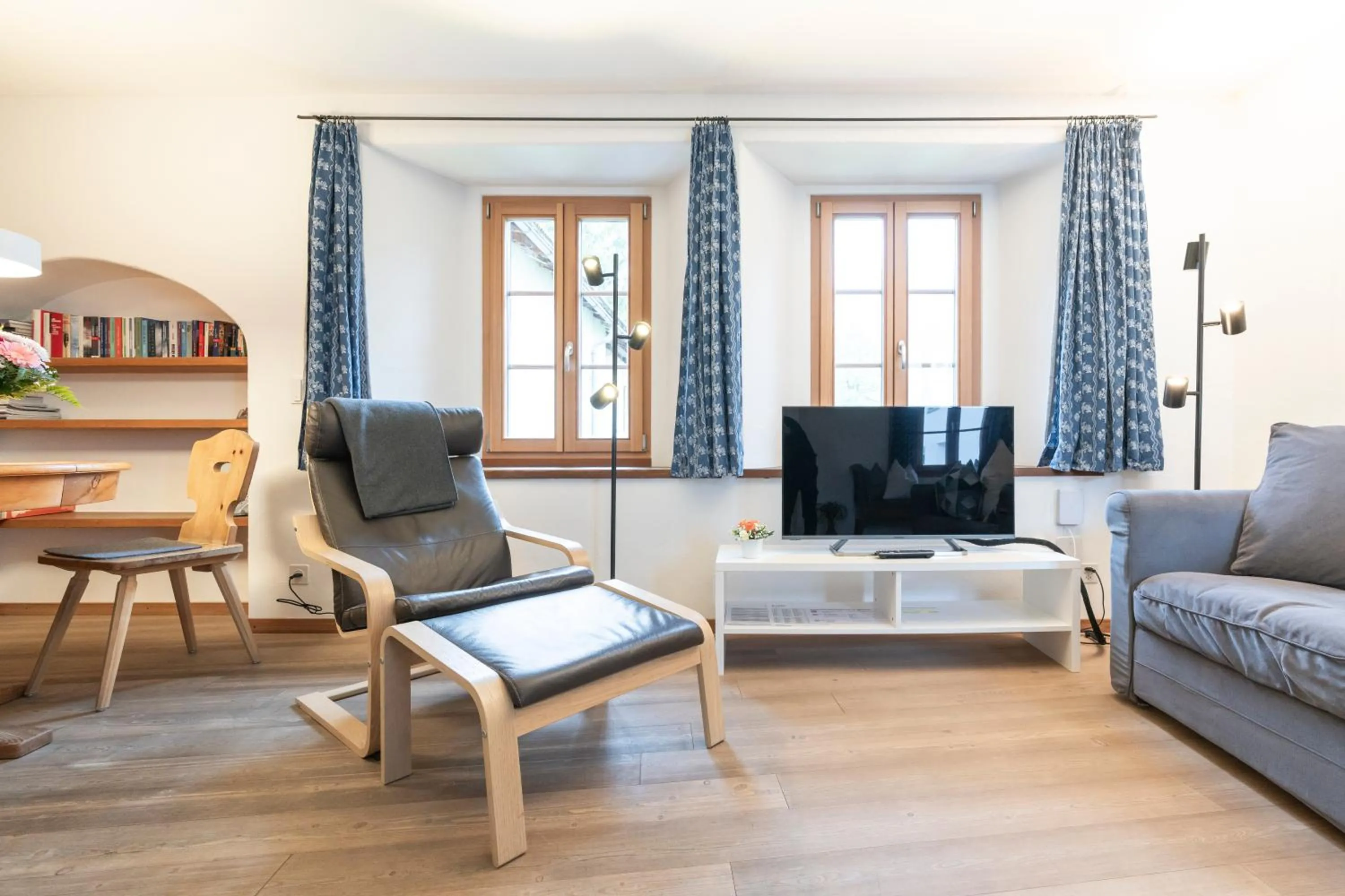 One-Bedroom Apartment in Chesa Michel