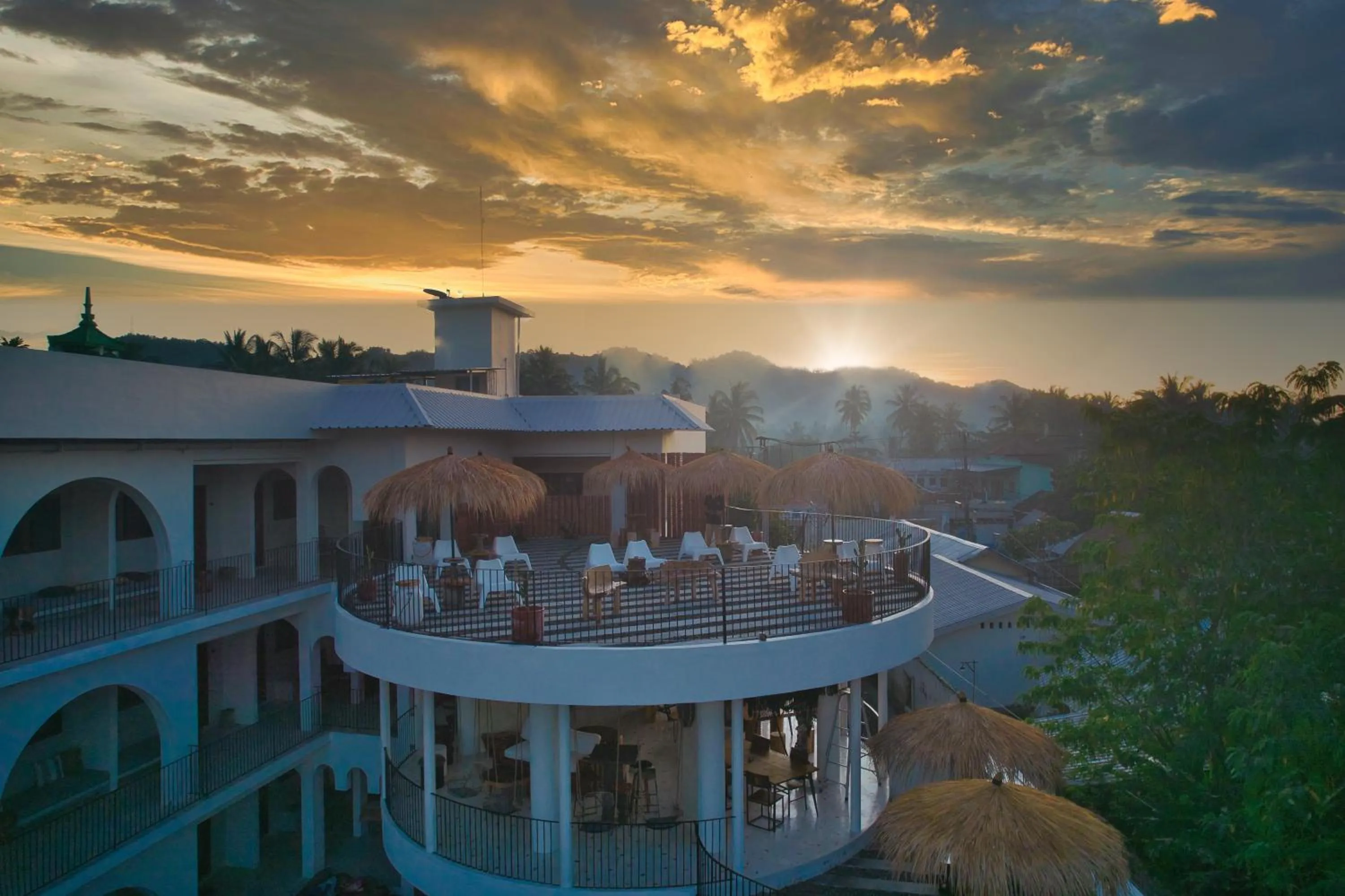 sunbed in El Tropico Boutique Hotel