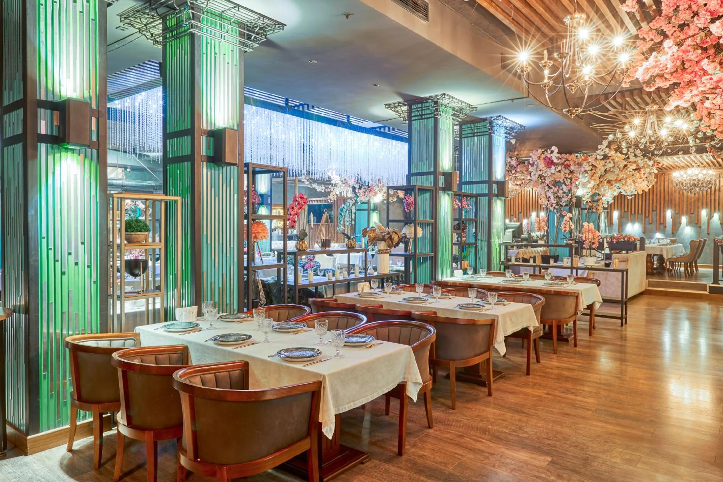 Restaurant/places to eat in Panarams Tashkent Hotel, a member of Radisson Individuals