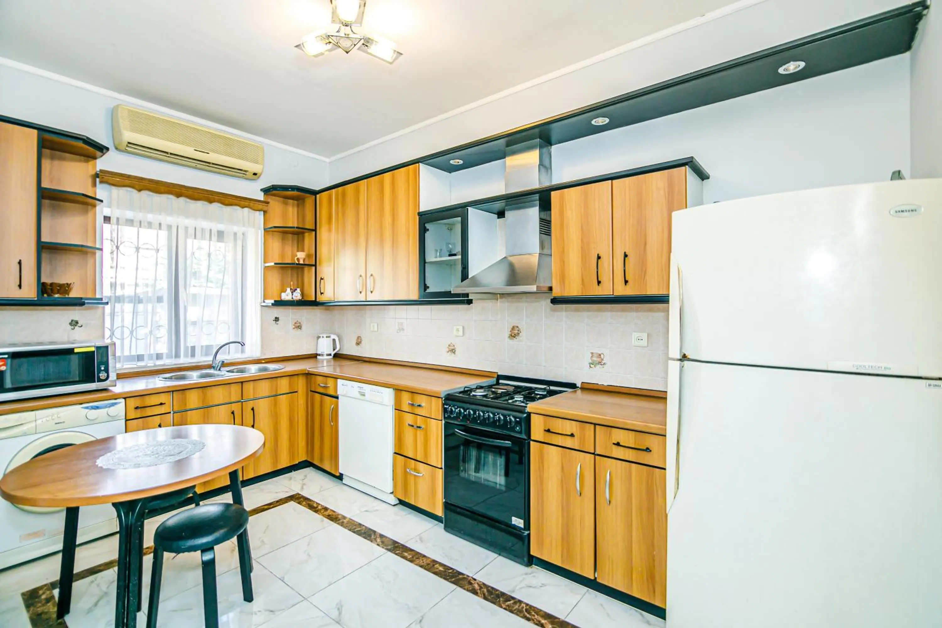 kitchen in Azneft Garden Apartment