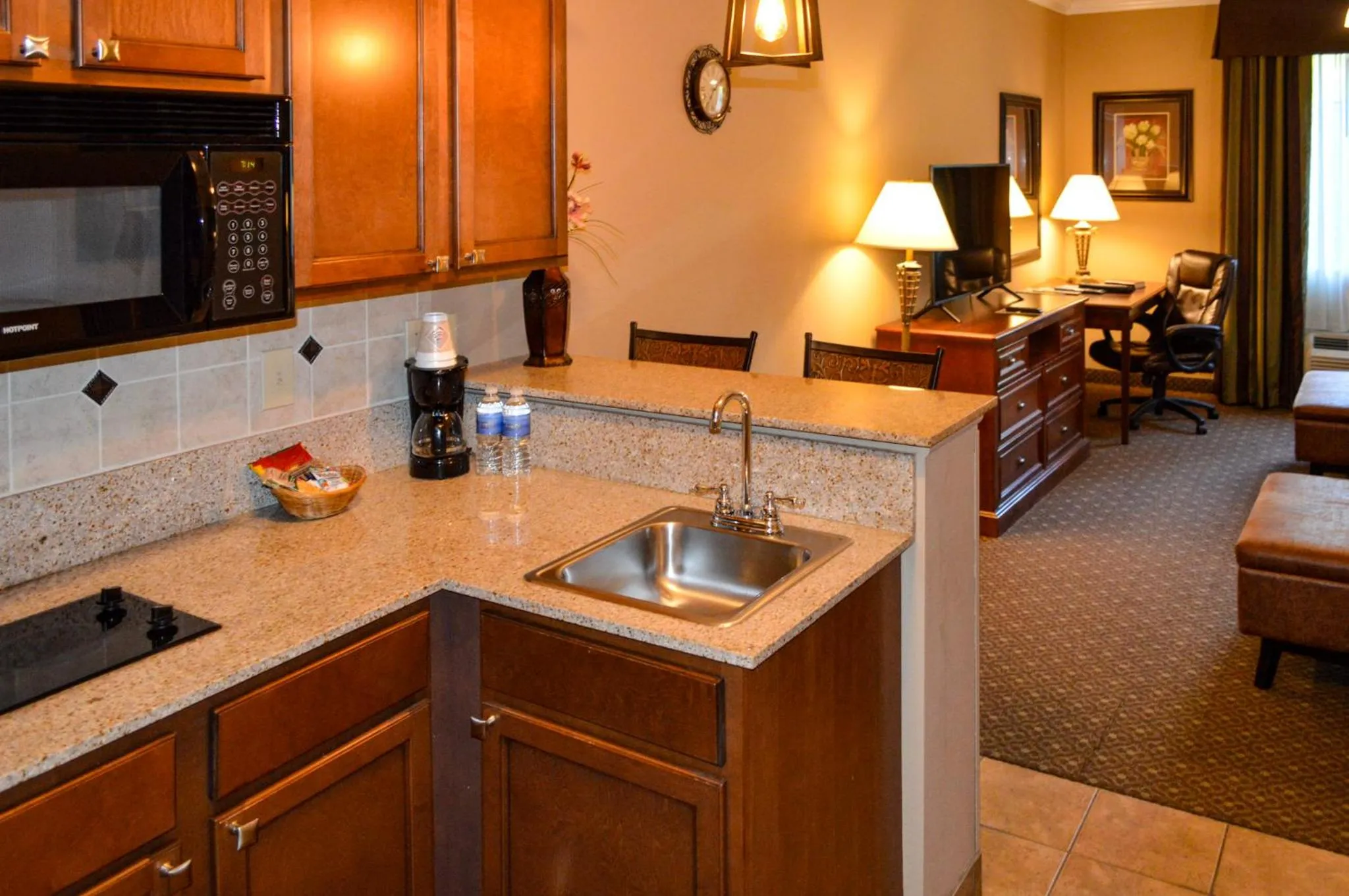 Kitchen or kitchenette in The Lodge at Flat Rock