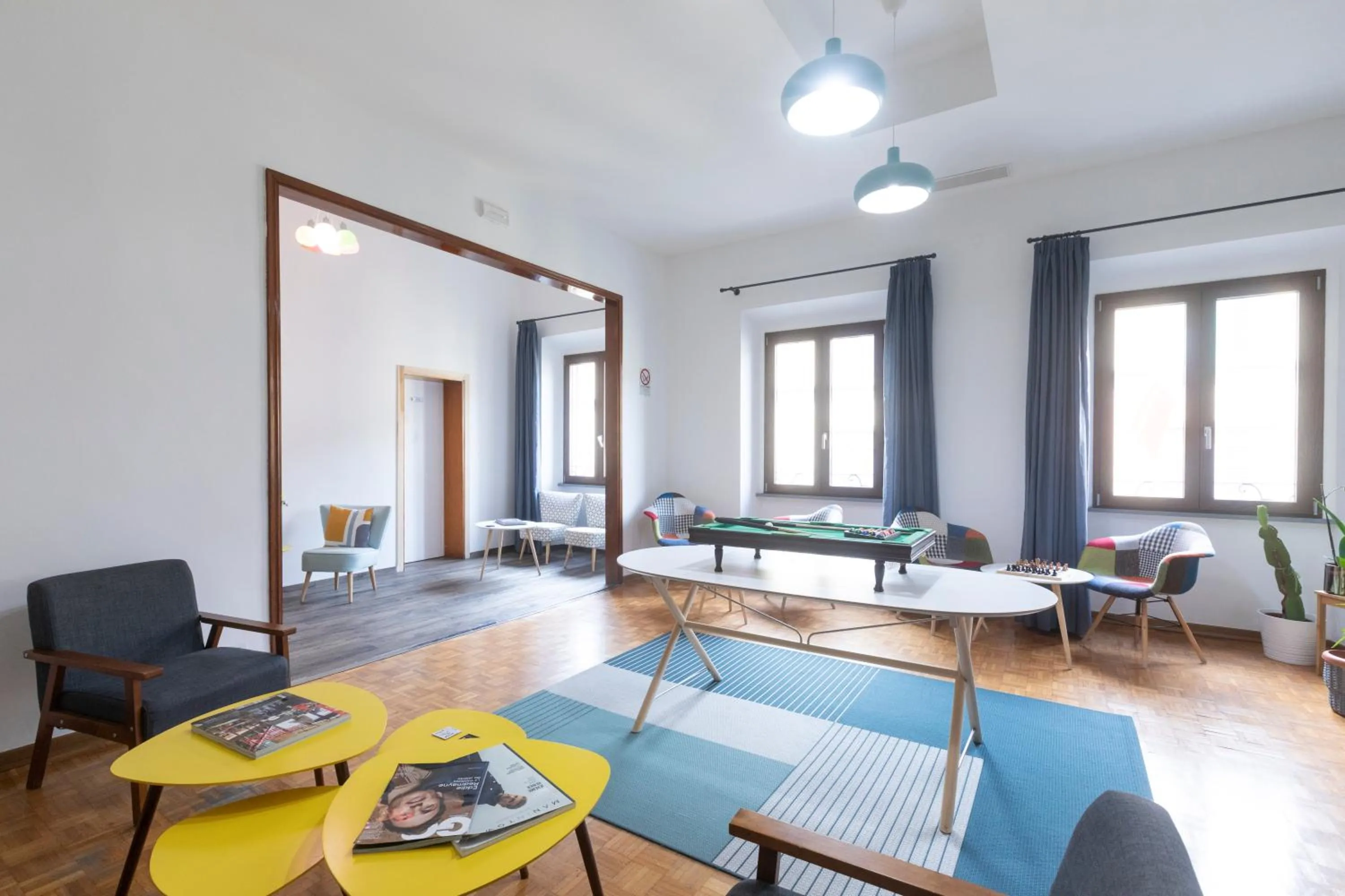 Communal lounge/ TV room in Hotel Miceli - Civico 50