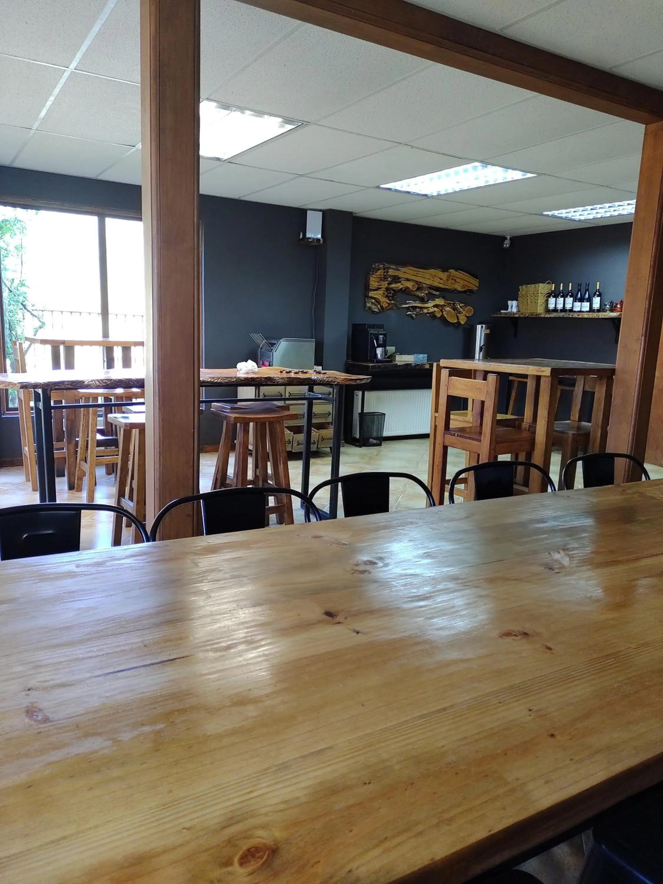 Restaurant/places to eat in Morrena Lodge