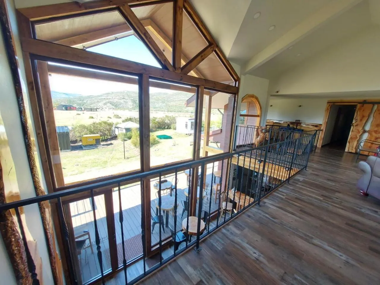 Living room in Morrena Lodge