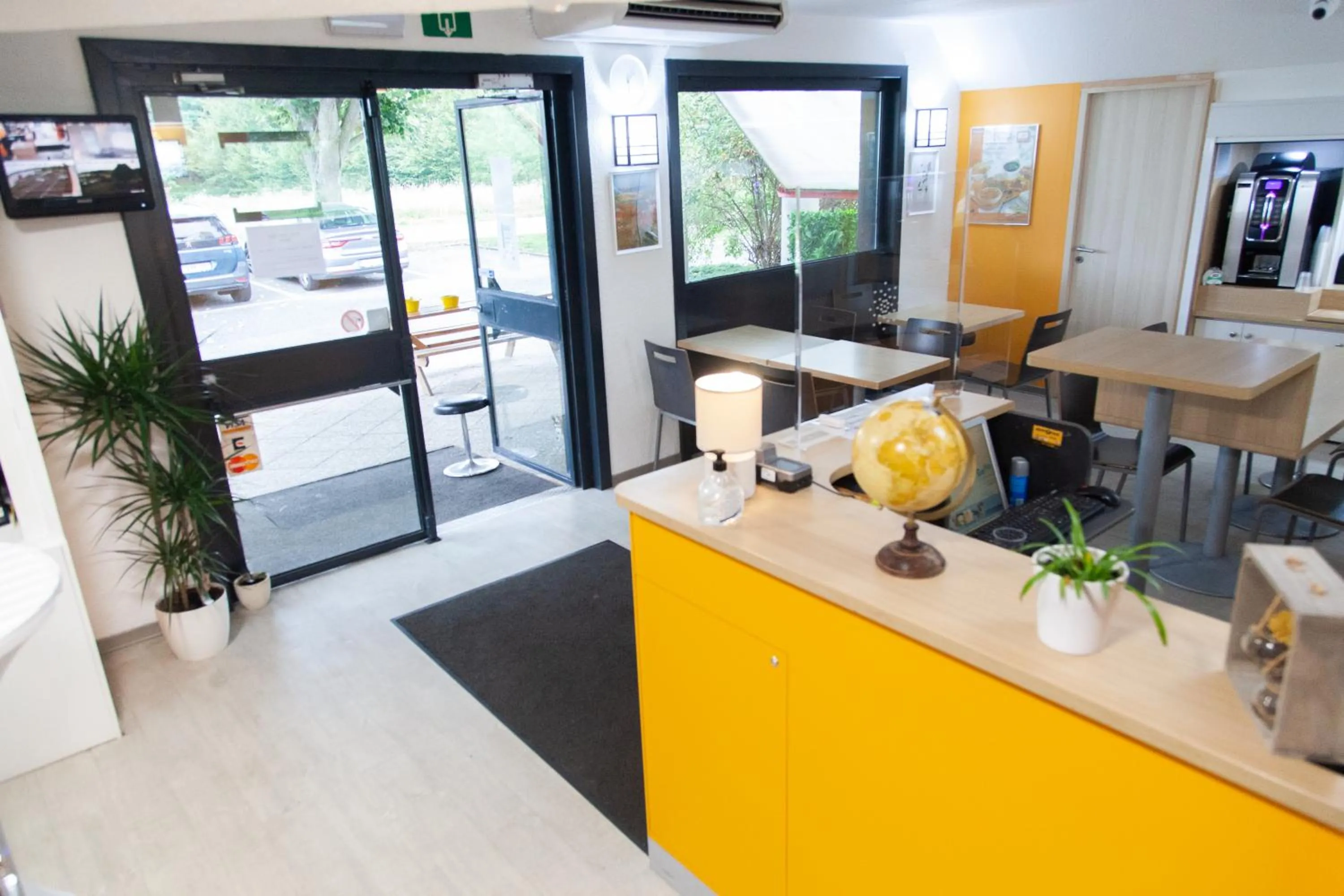 Lobby or reception in Class'Eco Namur