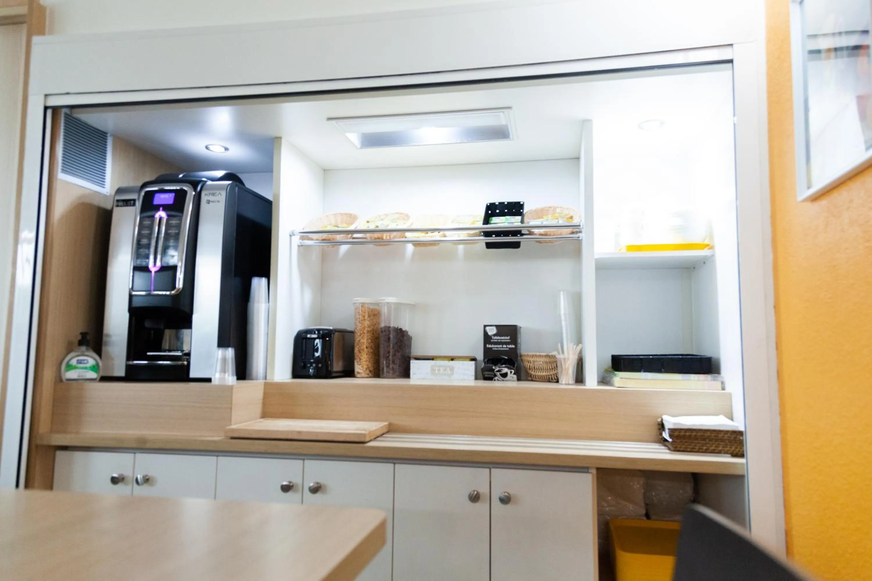 Buffet breakfast in Class'Eco Namur