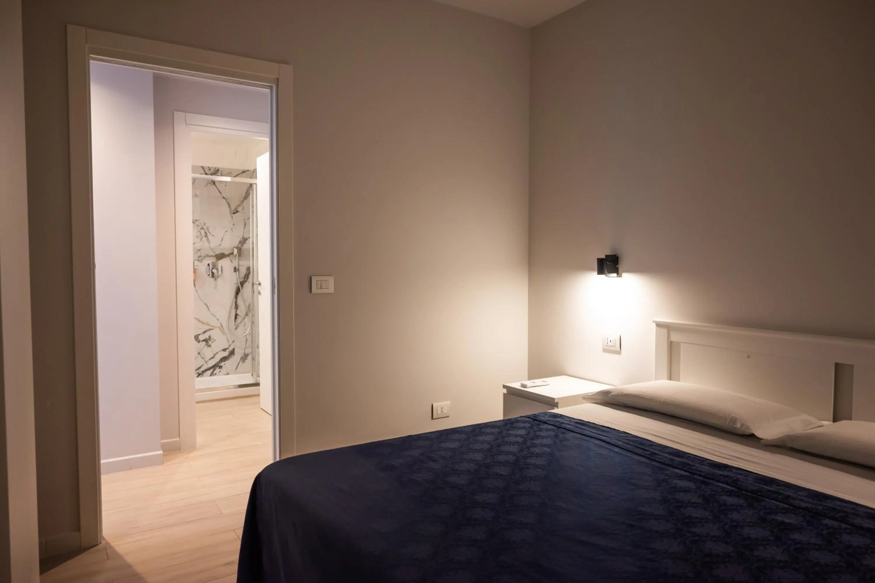 Bed in Blue Marine Taormina