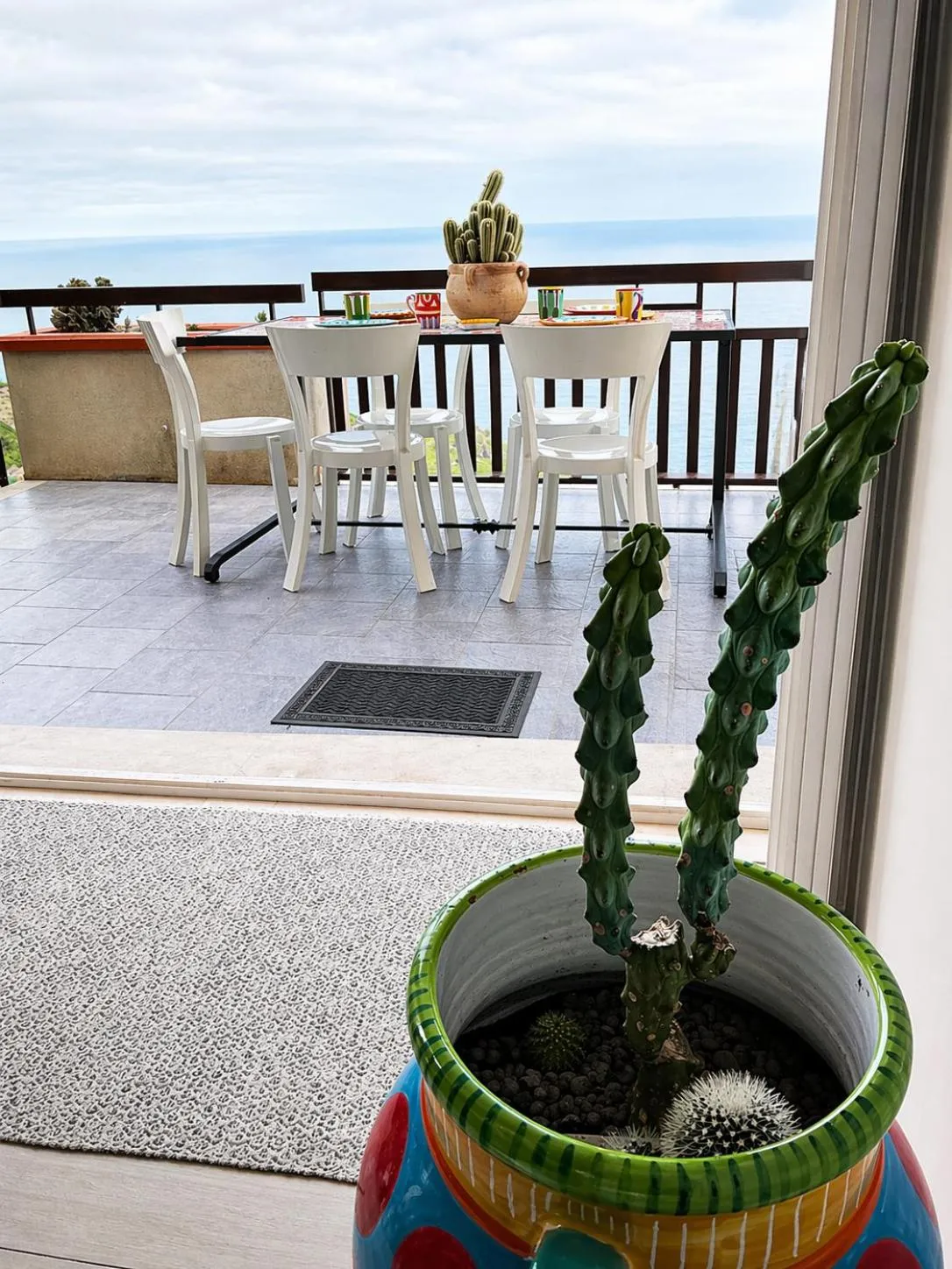 Patio in Blue Marine Taormina