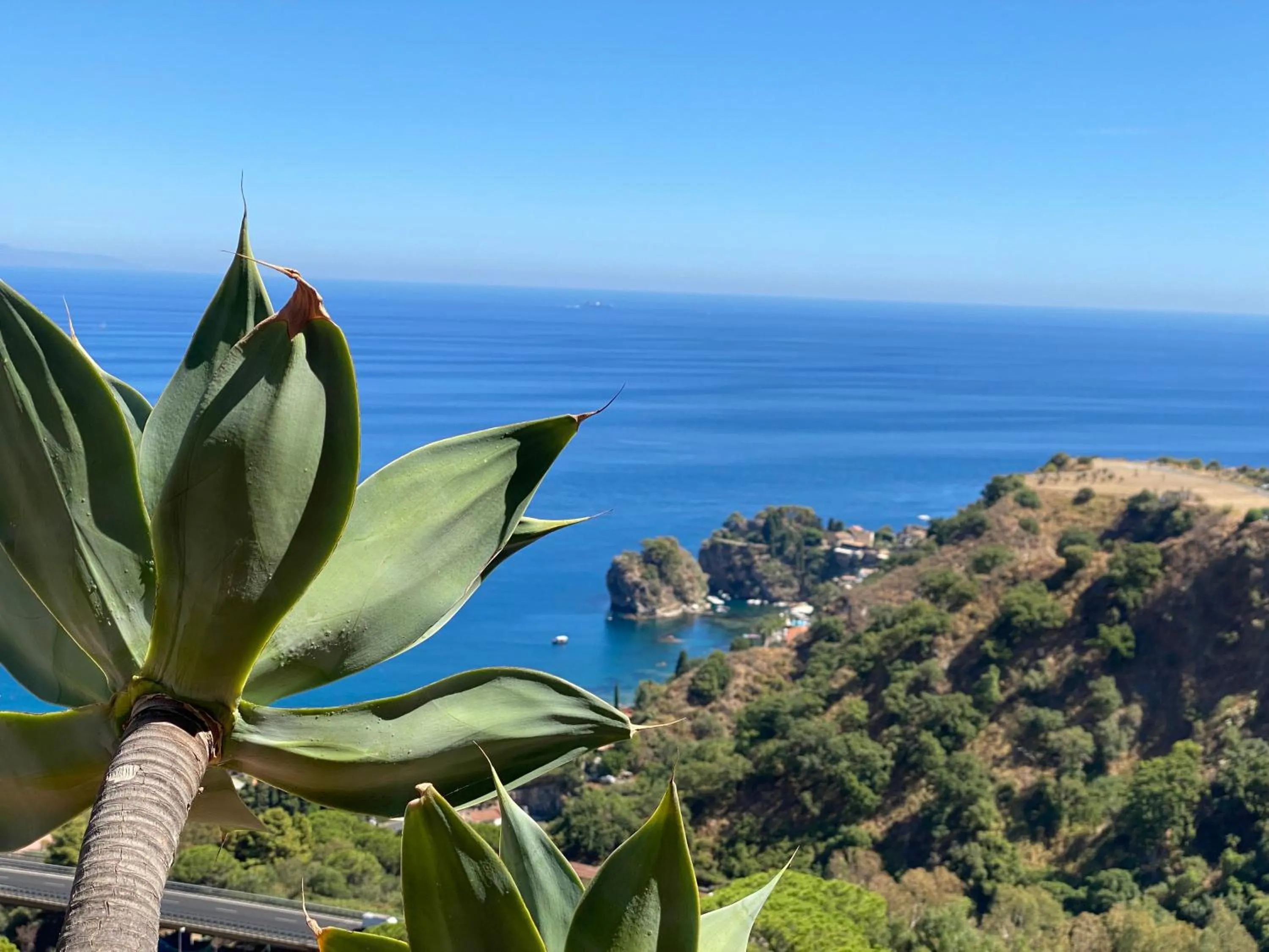 Natural landscape in Blue Marine Taormina