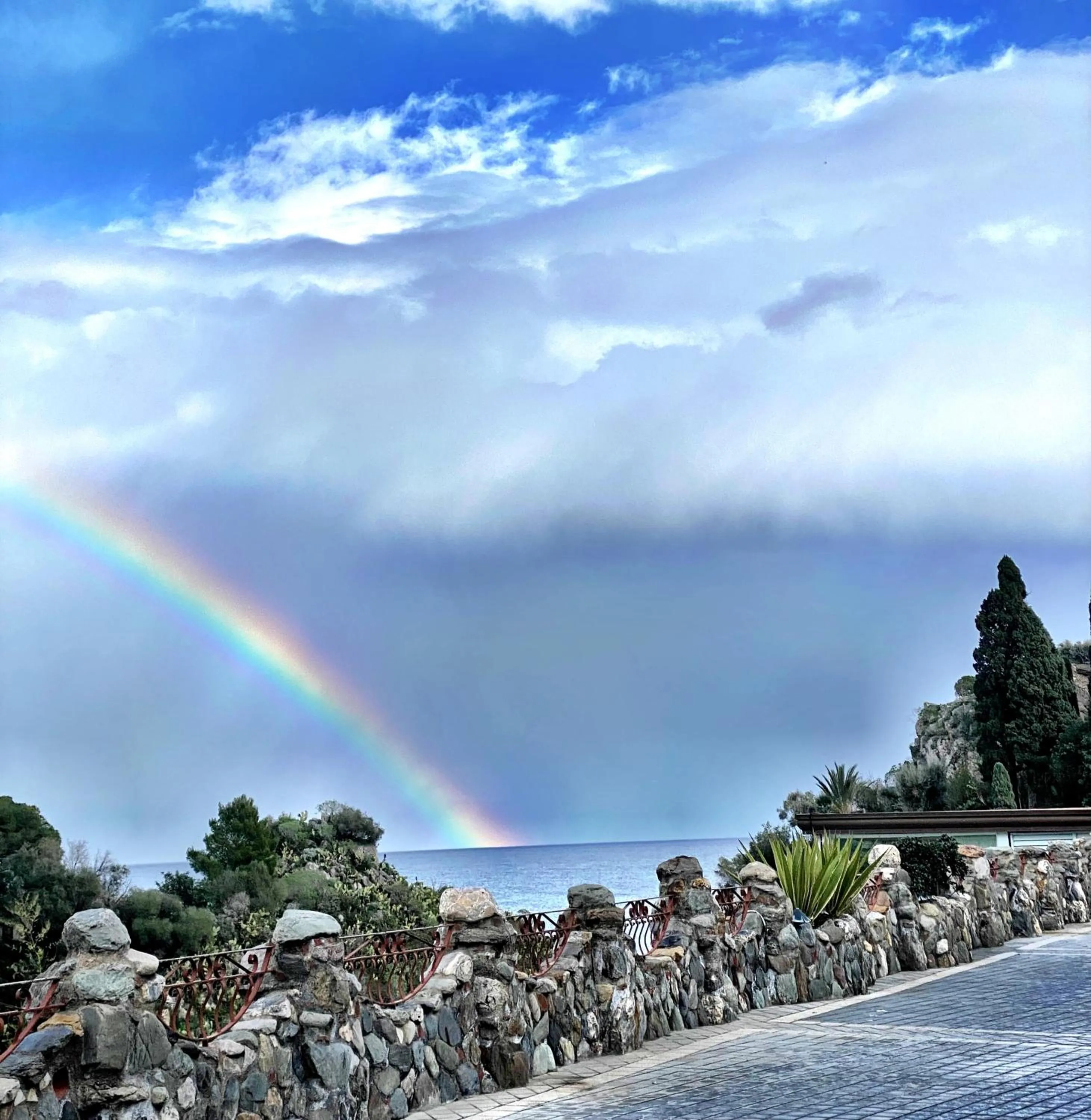 Natural landscape in Blue Marine Taormina