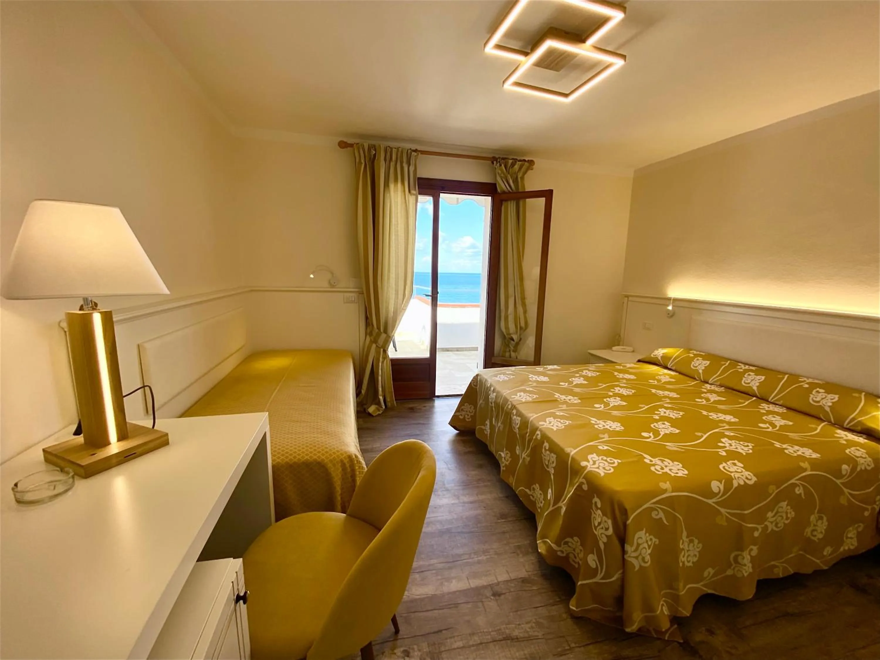 Bed in Residential Hotel Villaggio Innamorata