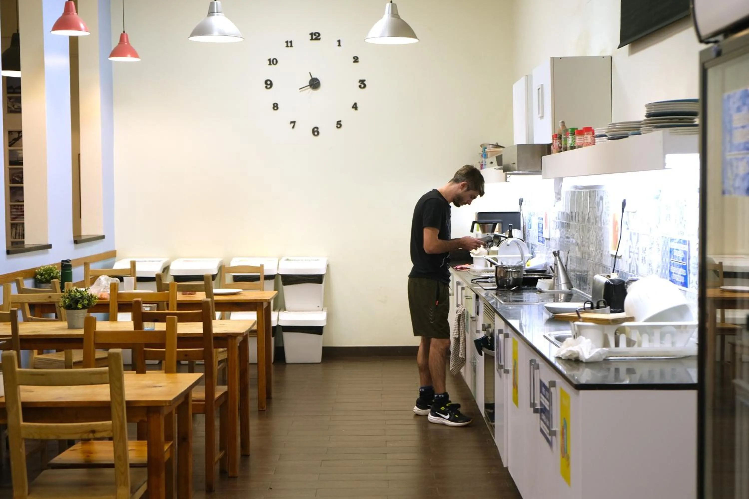 Communal kitchen in 360 Hostel Borne