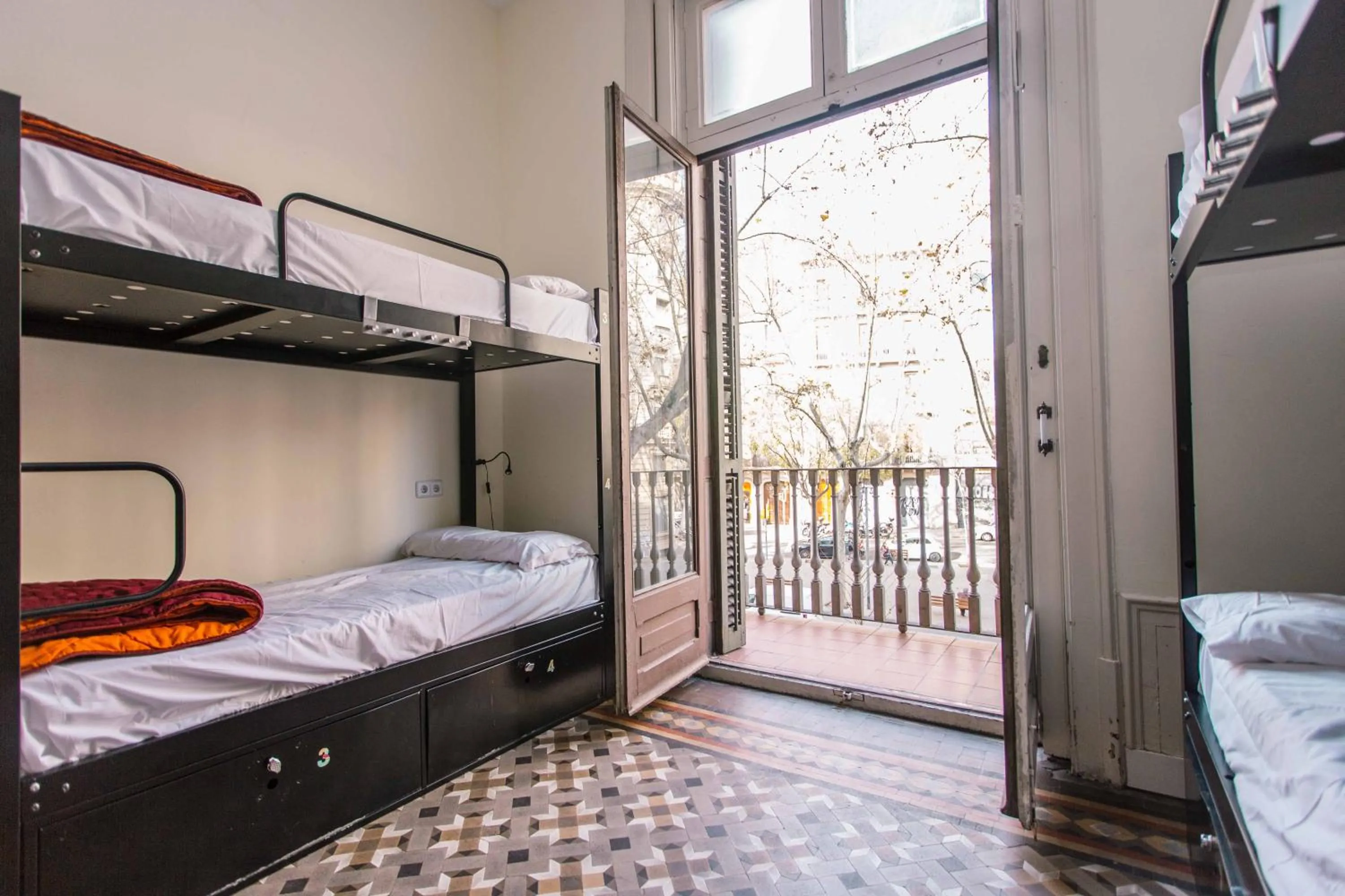 bunk bed, Bed in 360 Hostel Borne