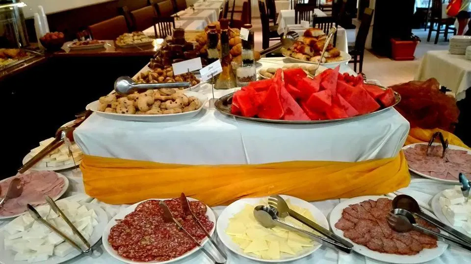 Restaurant/places to eat in Winslow Infinity Aparthotel