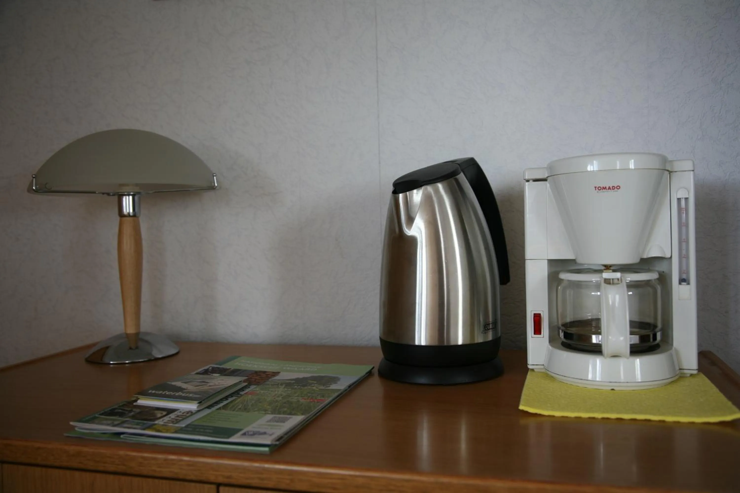 Coffee/tea facilities in B&B Korendijk