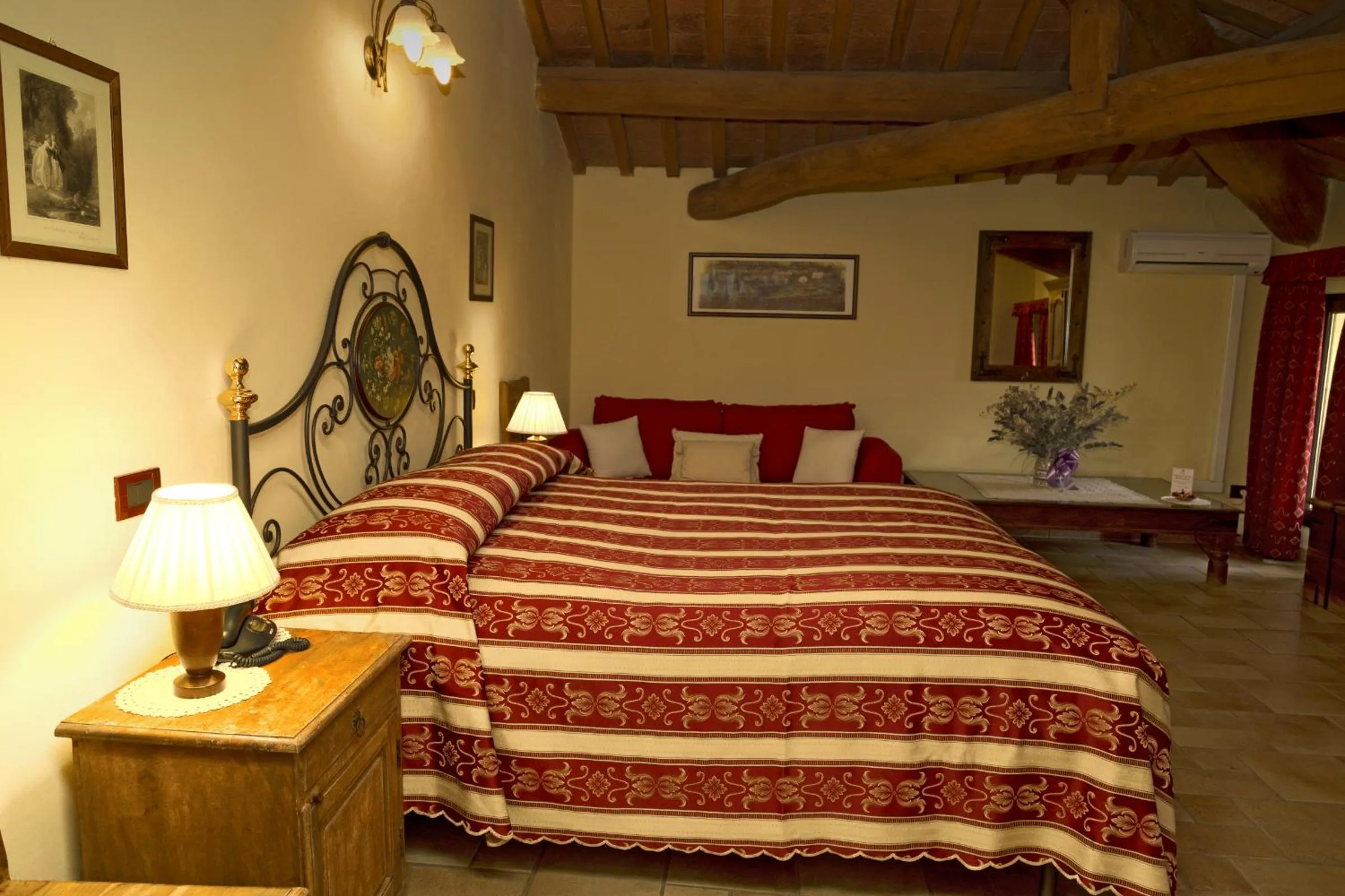 Bedroom in Hotel Antico Casale