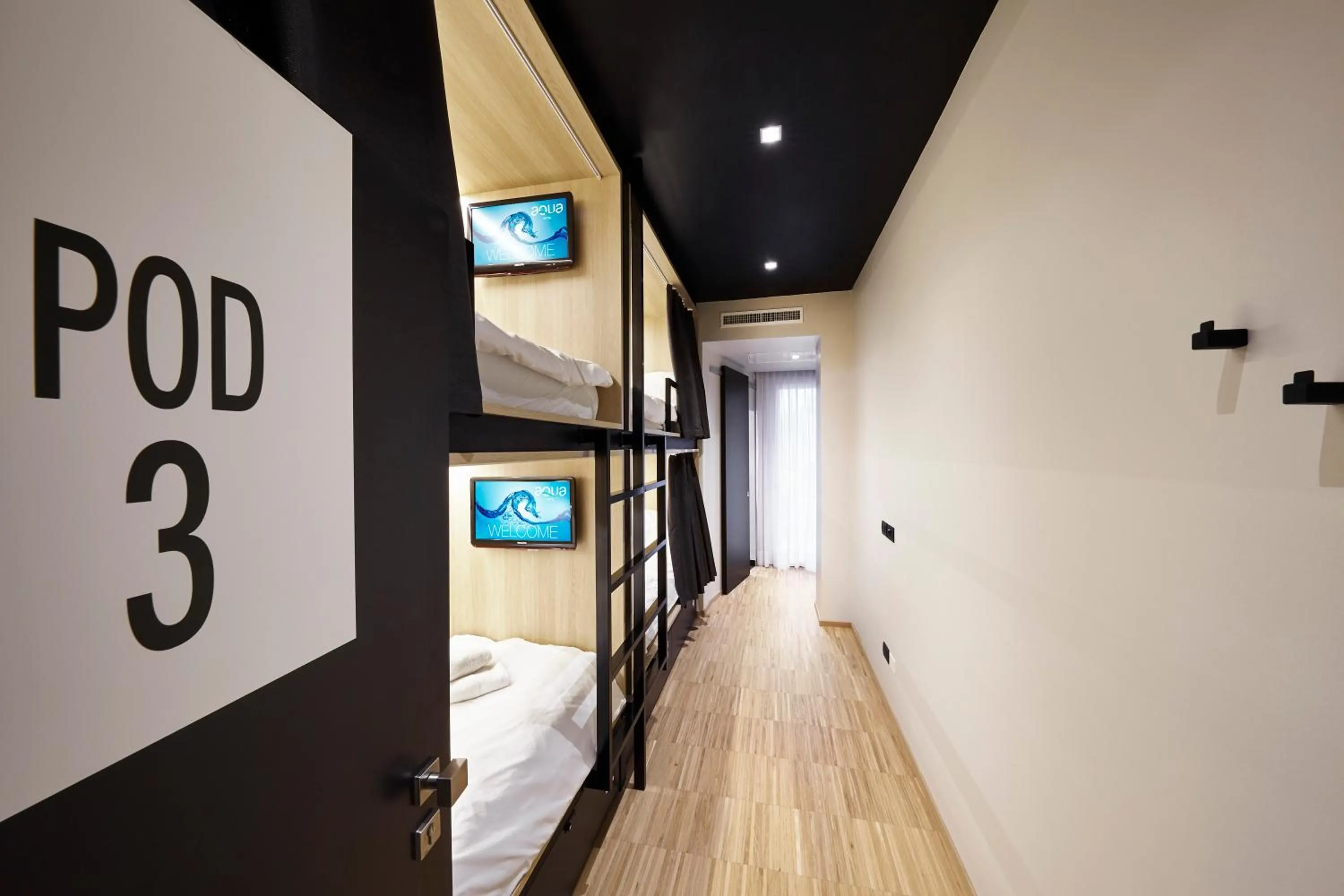 Photo of the whole room, Bed in Hotel Aqua