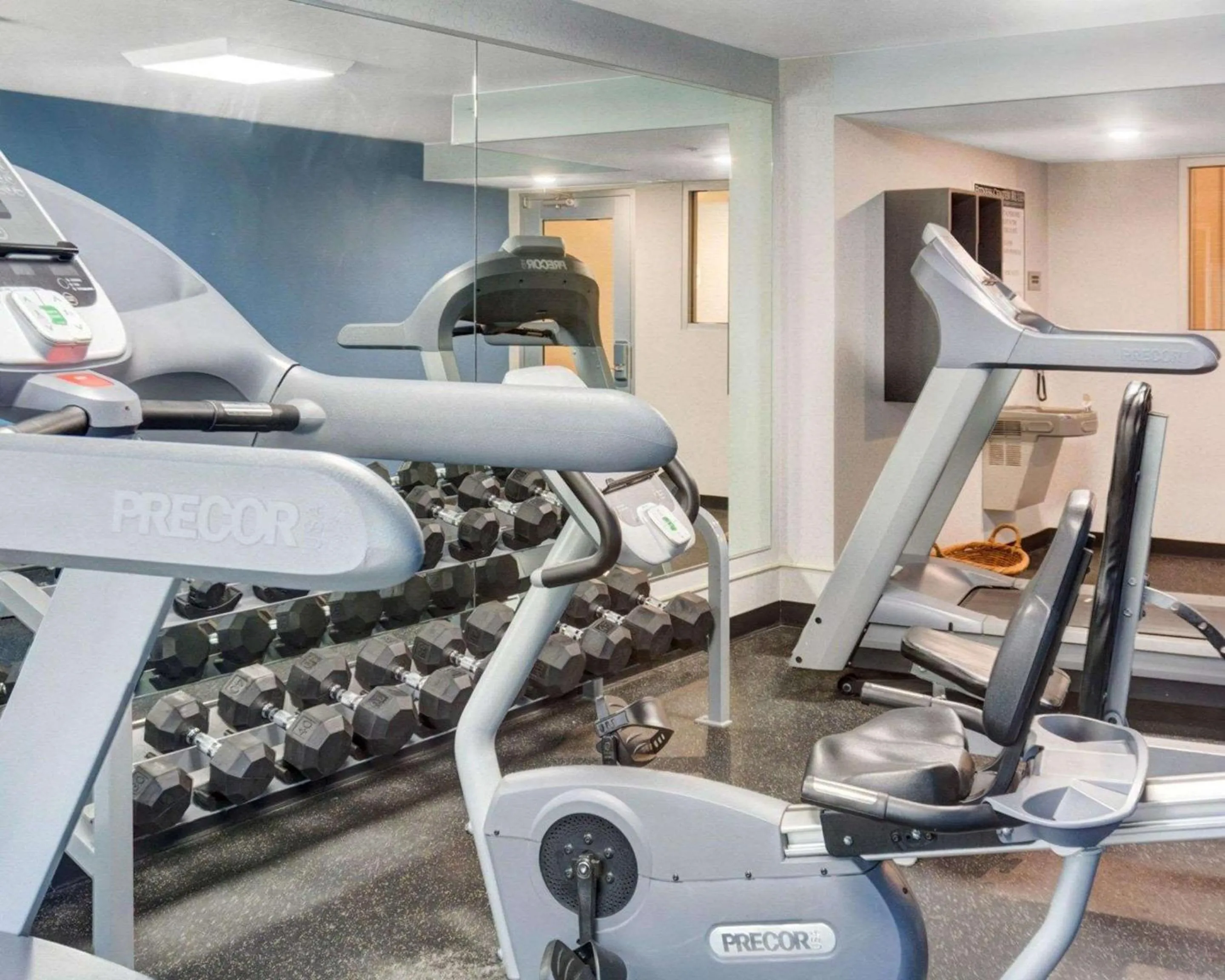 Fitness centre/facilities in Comfort Inn Williamsburg Gateway