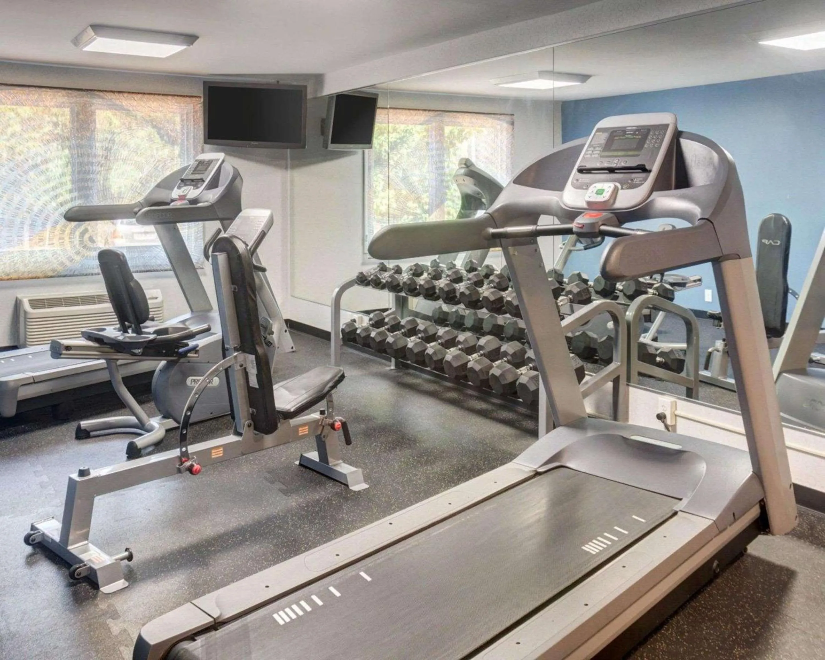 Fitness centre/facilities in Comfort Inn Williamsburg Gateway