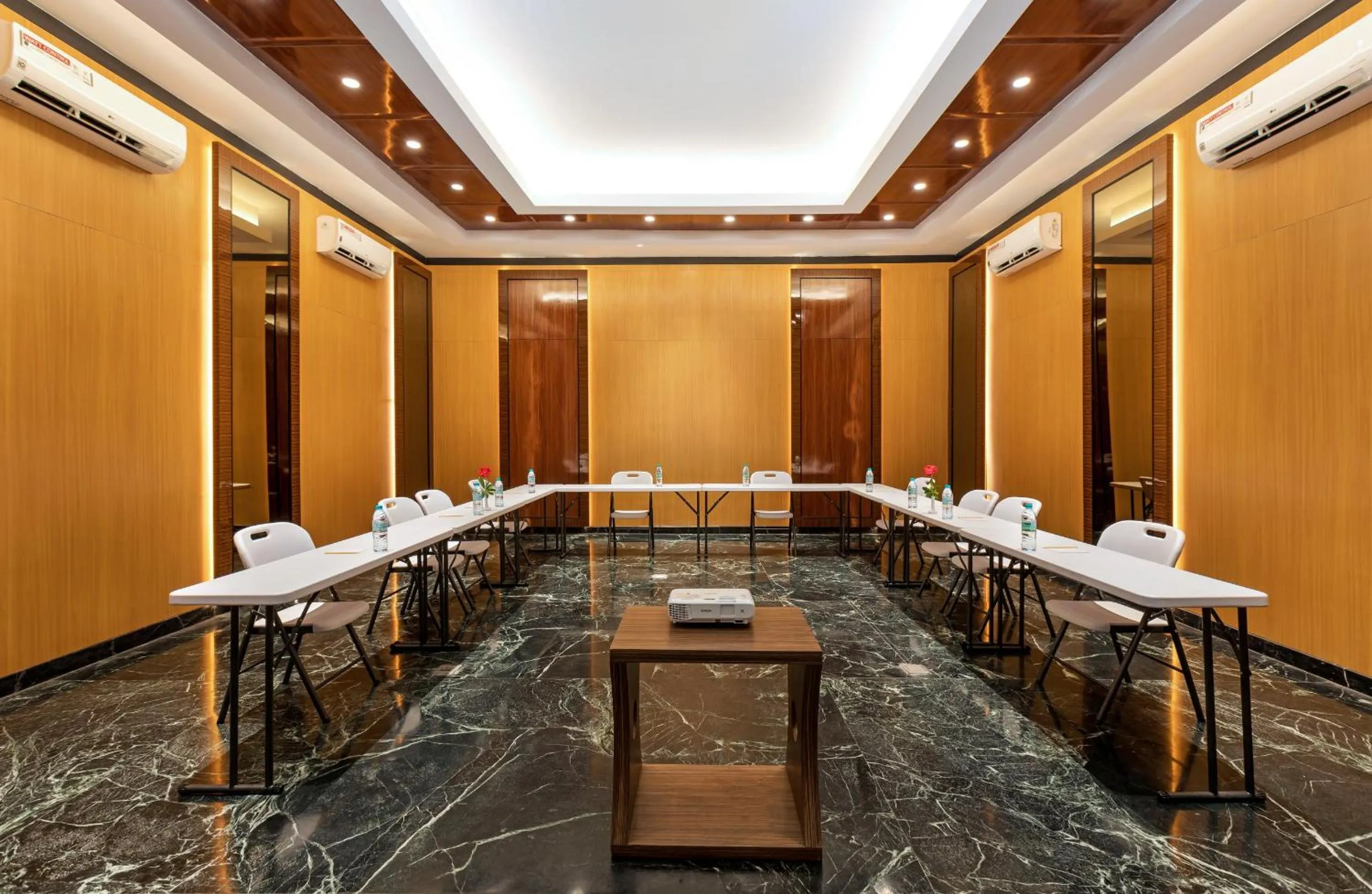 Meeting/conference room in Boss Legian Hotel Powered by Archipelago