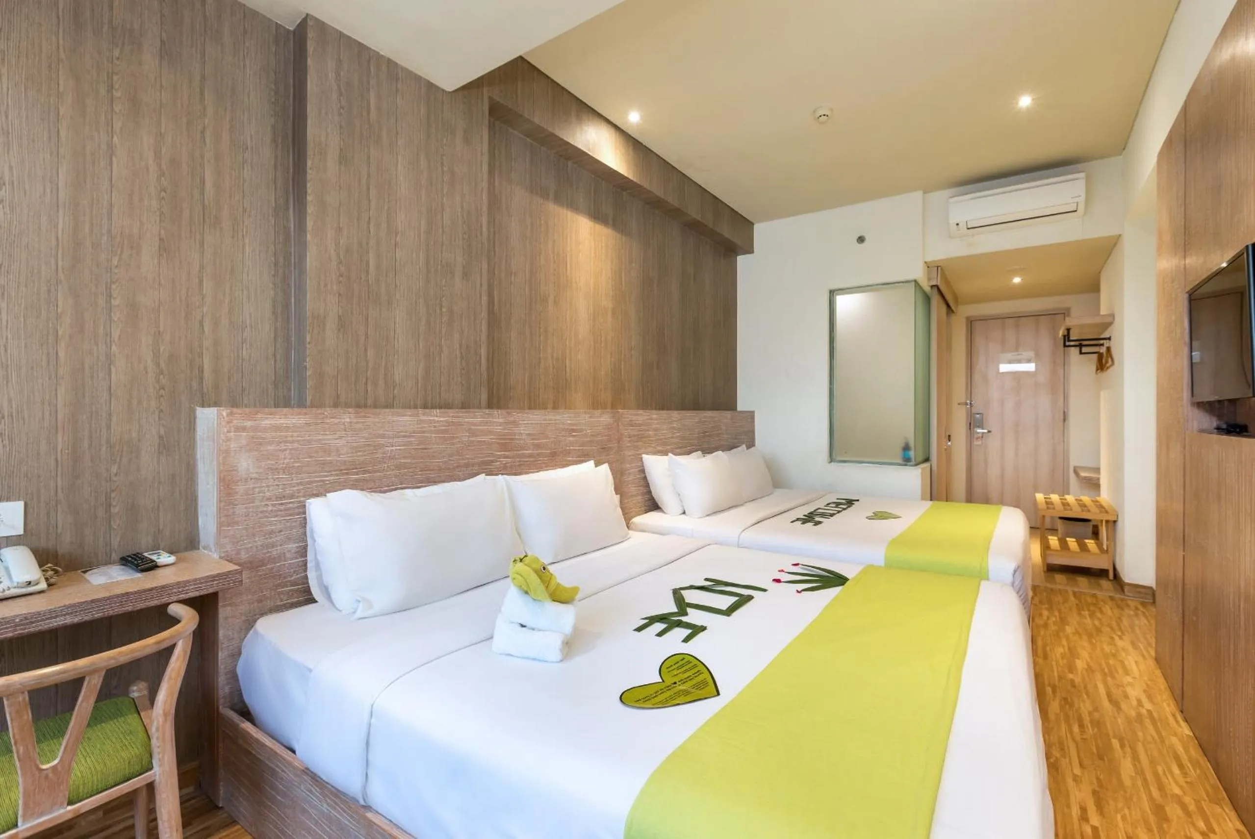 Bedroom, Bed in Boss Legian Hotel Powered by Archipelago