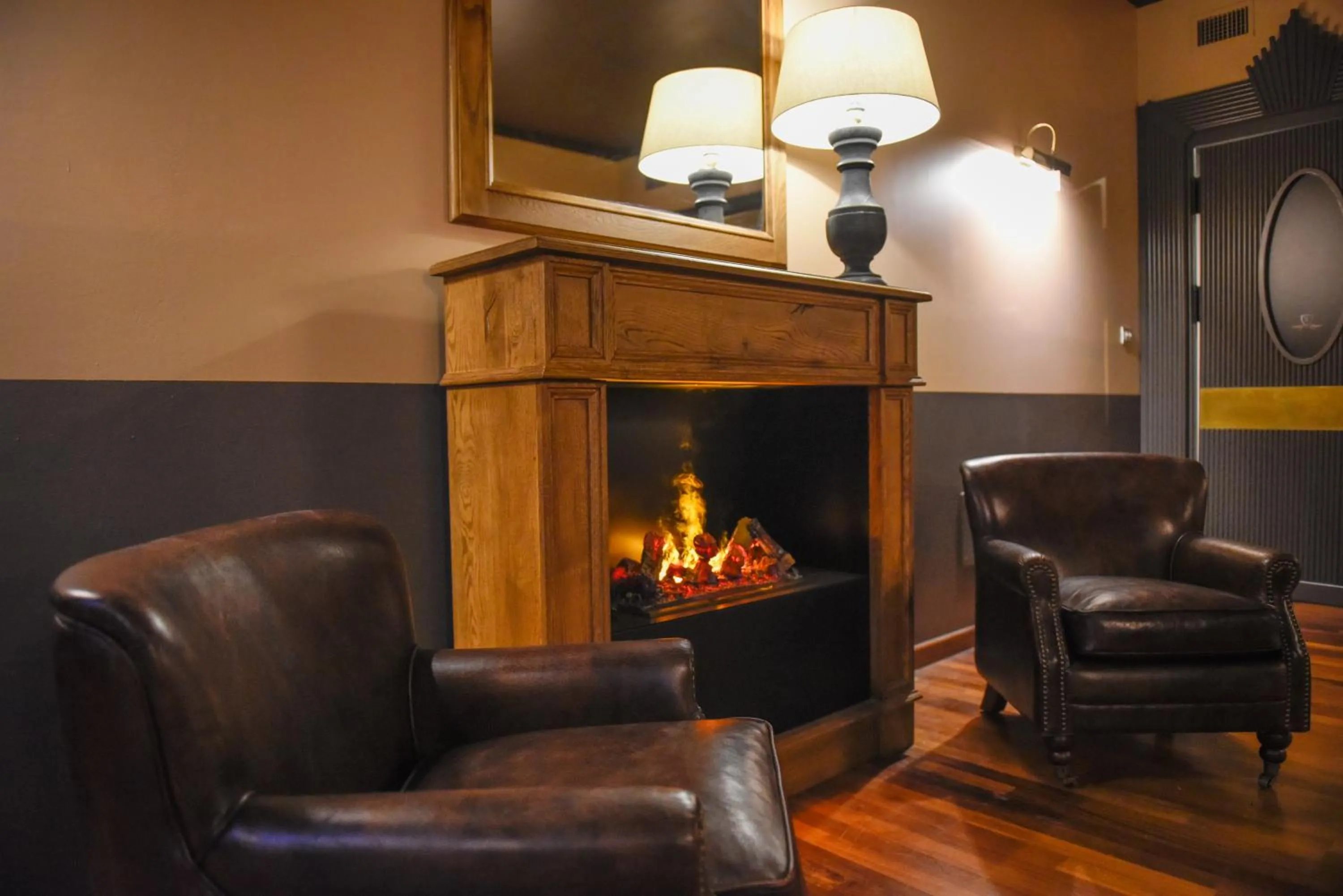 Lounge or bar in The Tuscanian Hotel