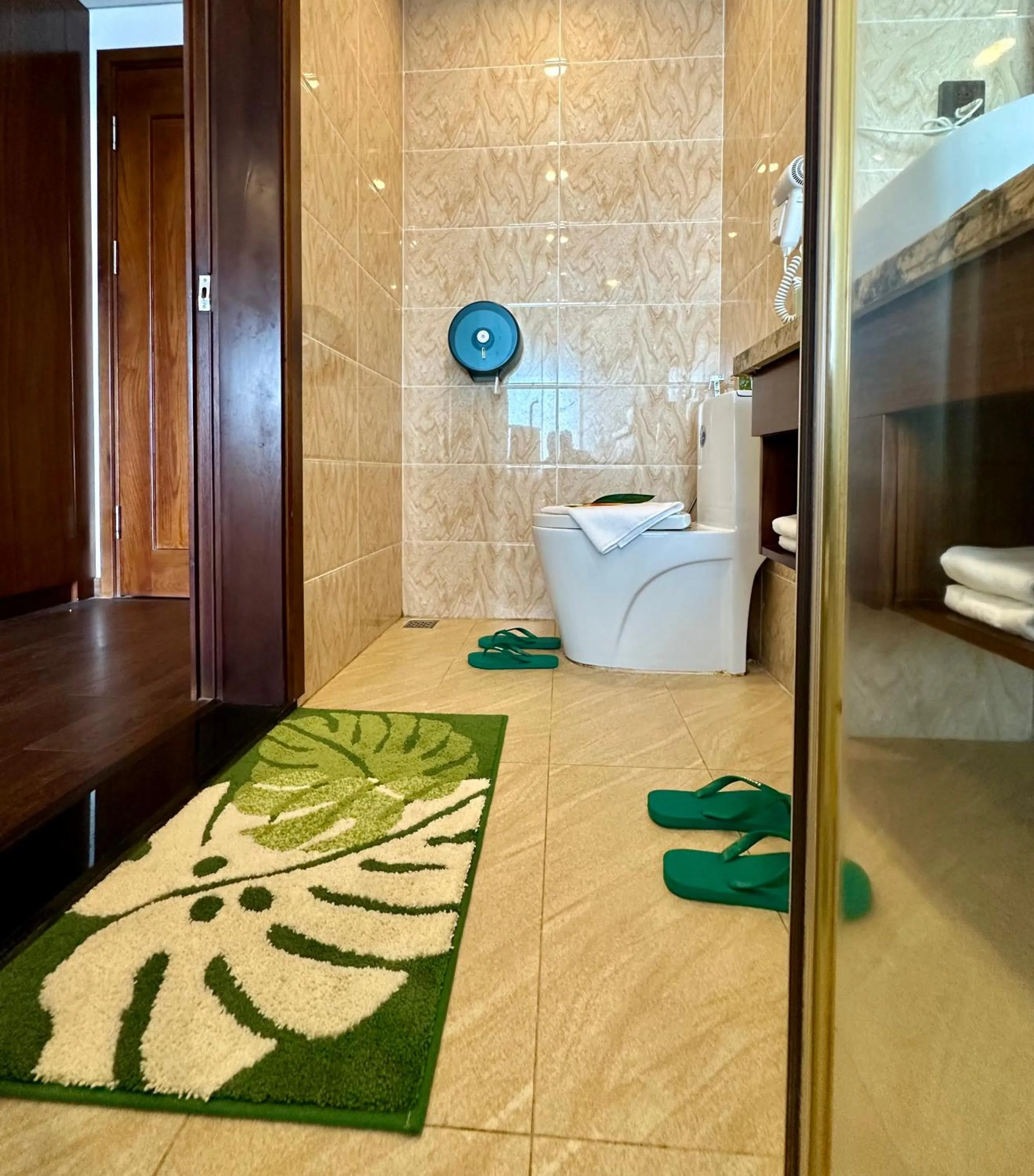 Bathroom in Century Hotel Da Nang