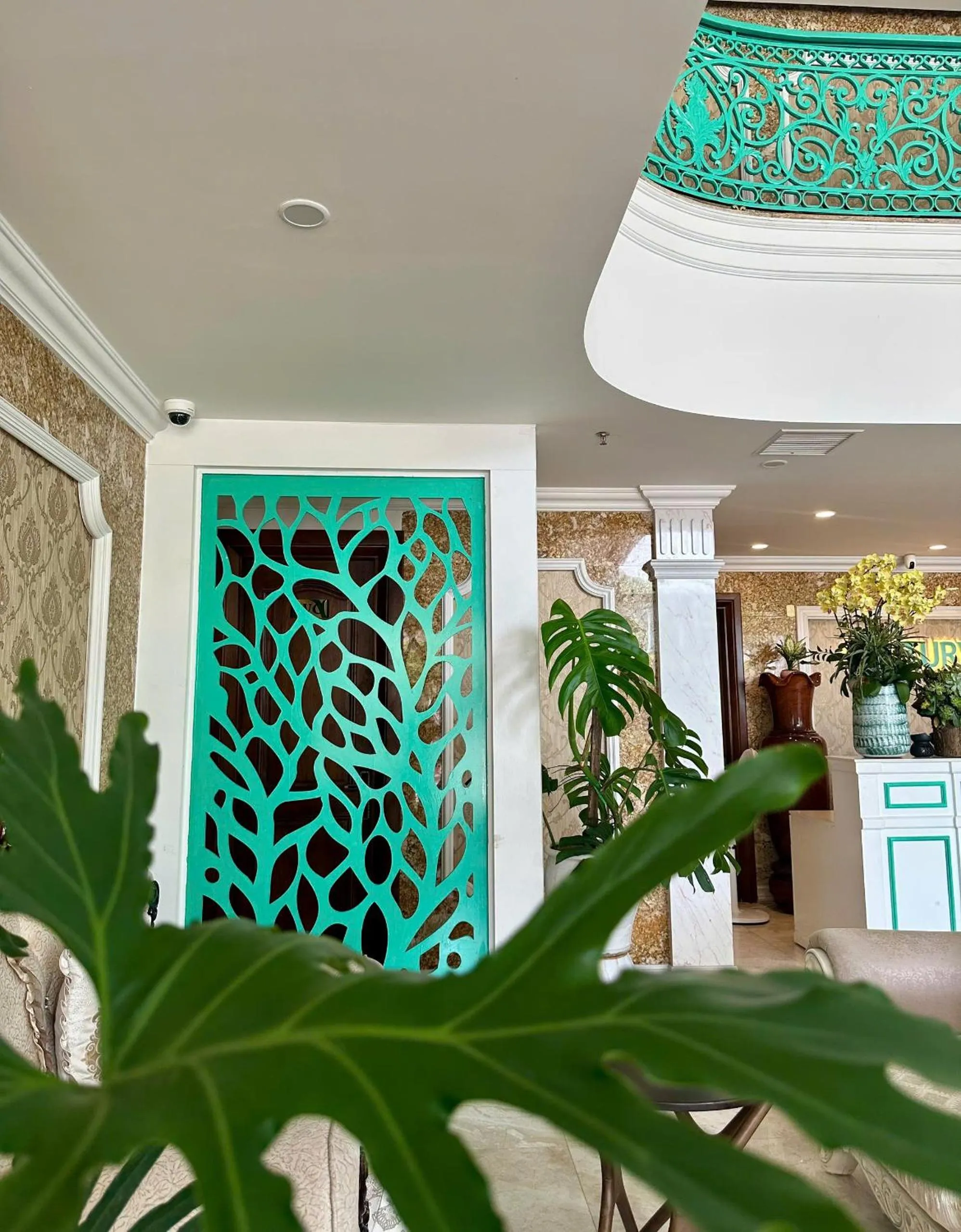 Communal lounge/ TV room in Century Hotel Da Nang