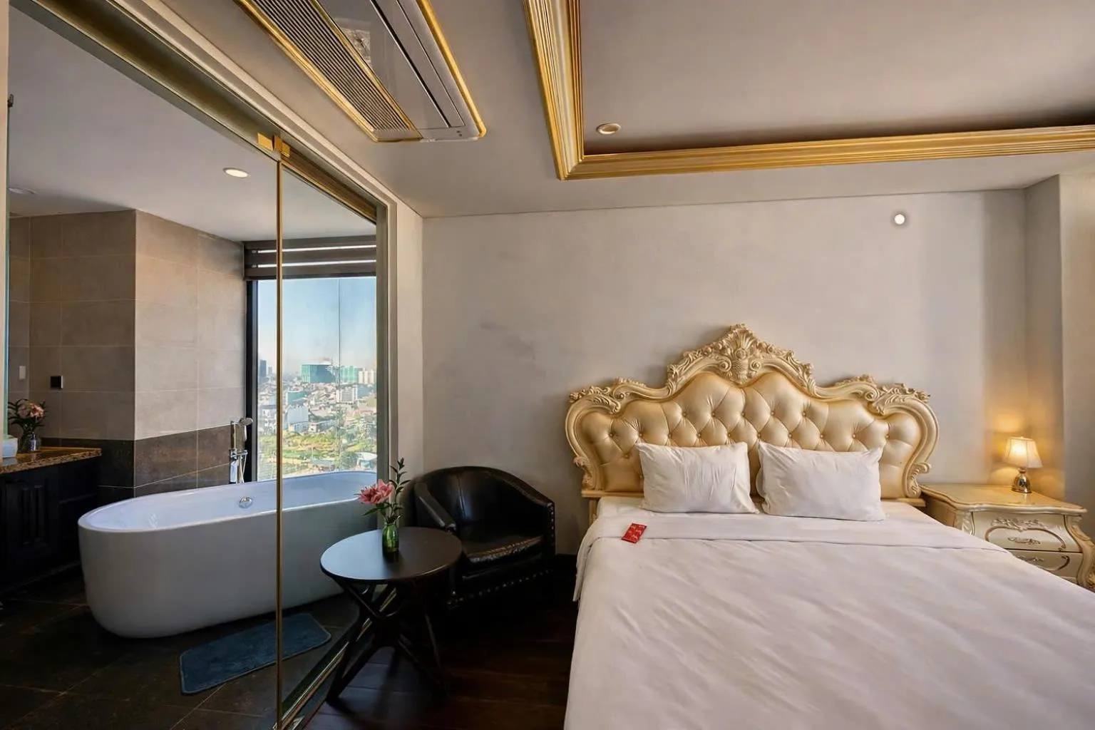 Bedroom, Bed in Century Hotel Da Nang