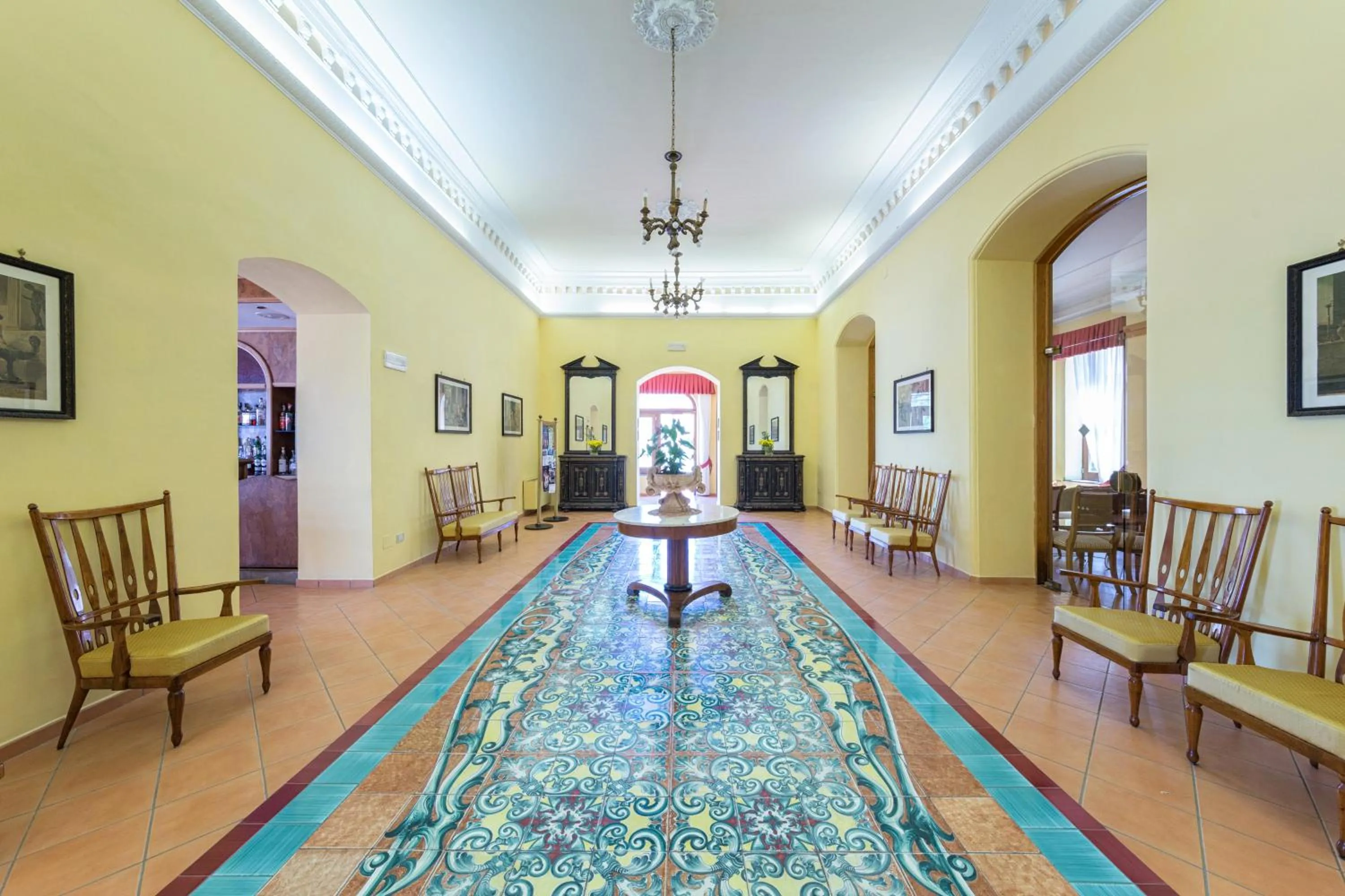 Restaurant/places to eat in Hotel Iaccarino