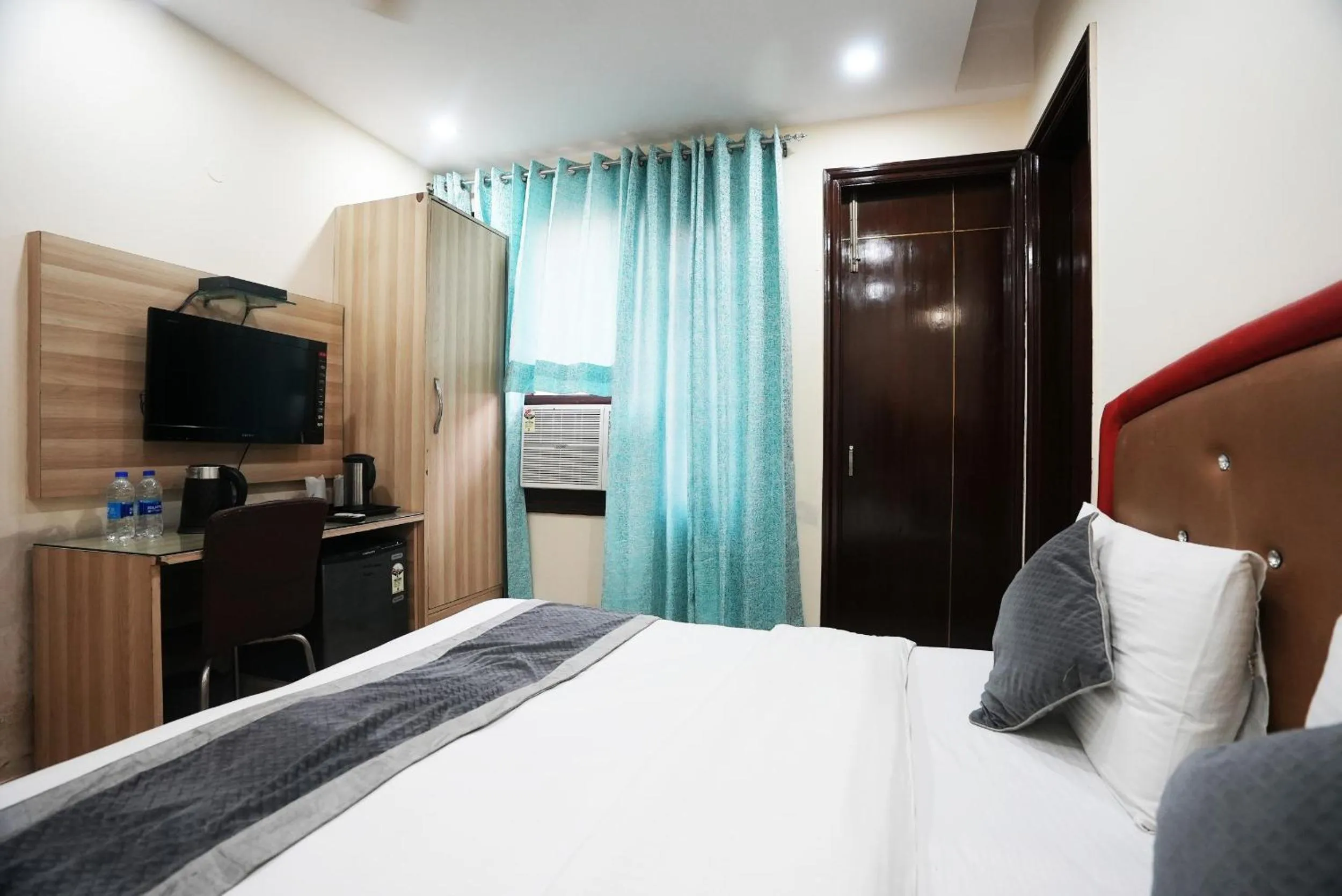 Bedroom, Bed in Hotel S & B East Inn - Patel Nagar